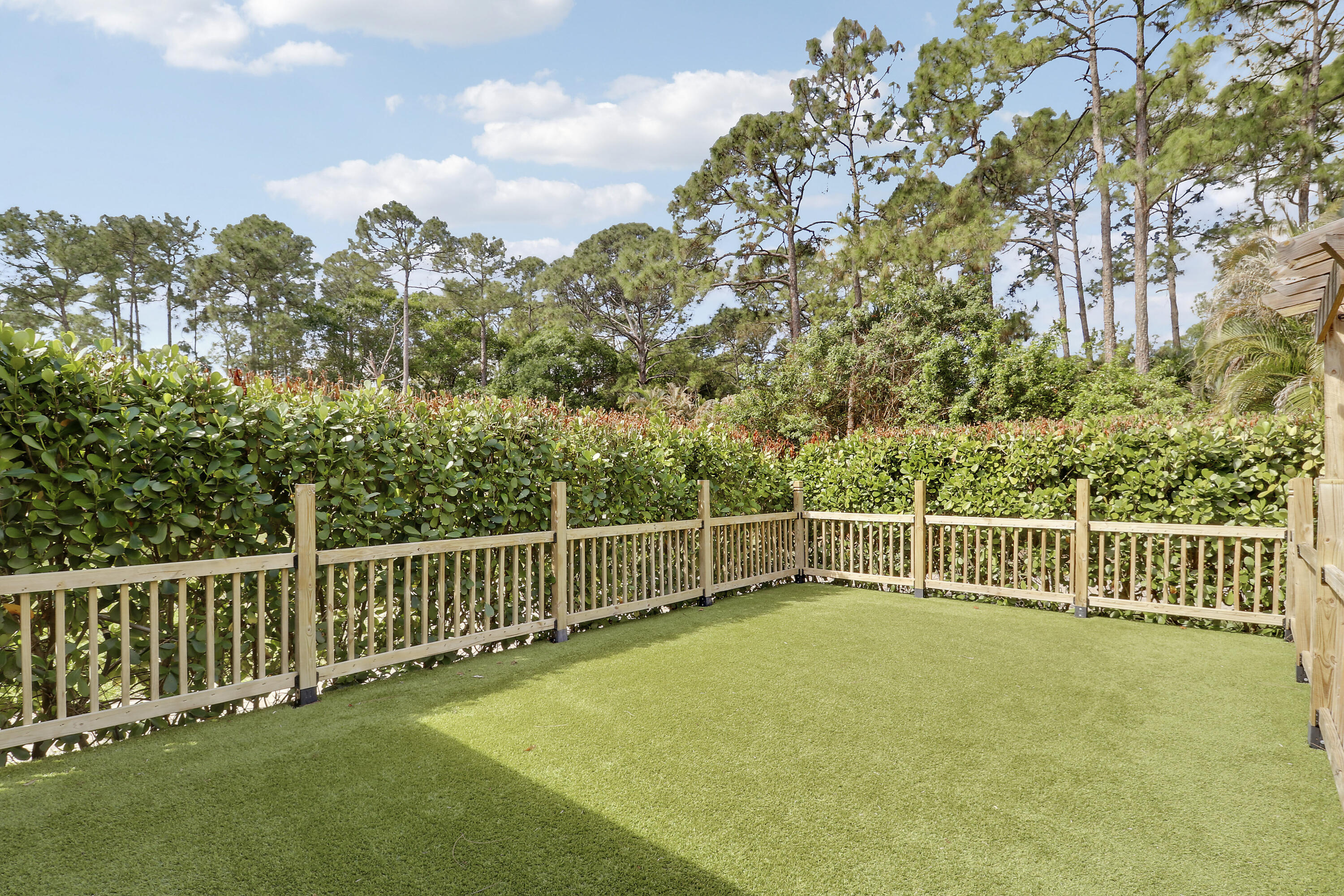 12692 N 169th Ct Court N