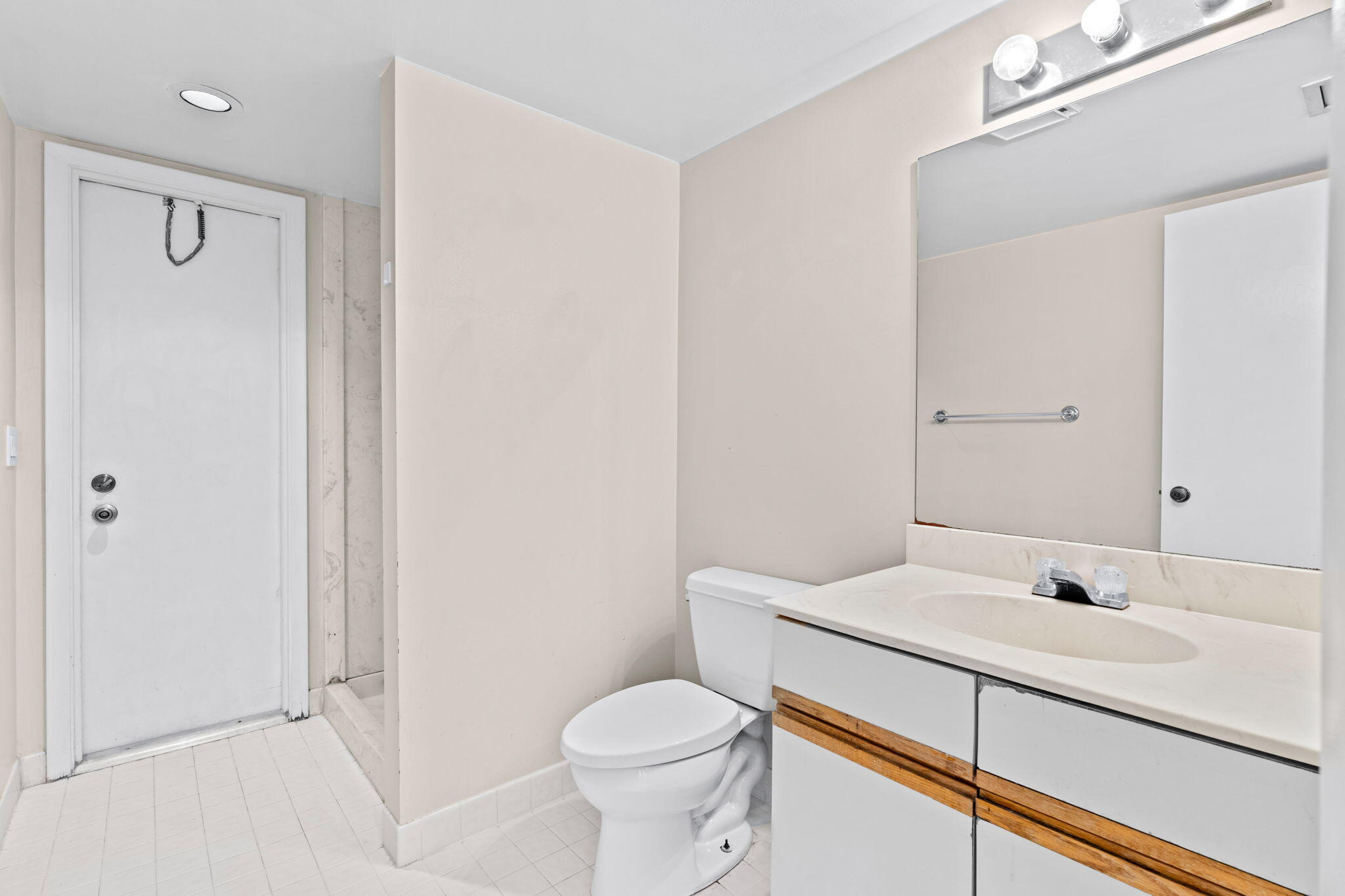 5620 Eagle Lake Drive