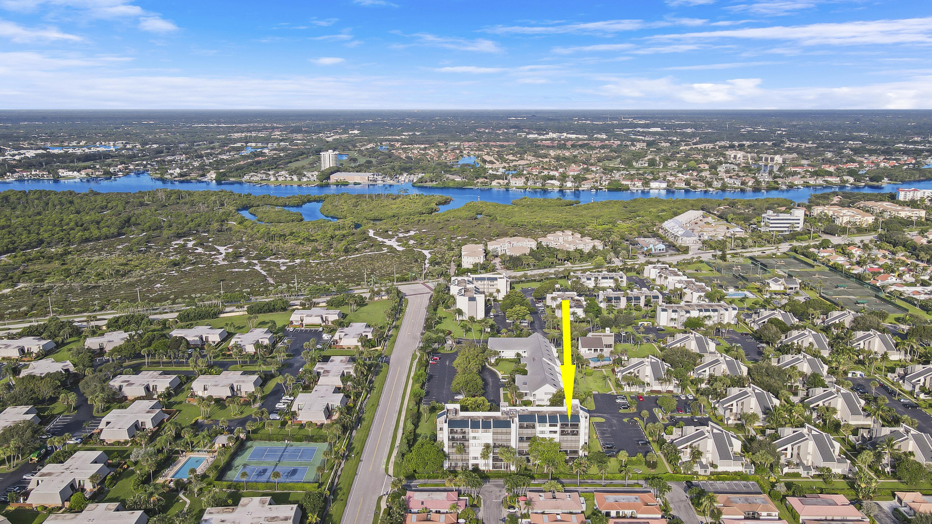 1605 S Us Highway 1 604m3