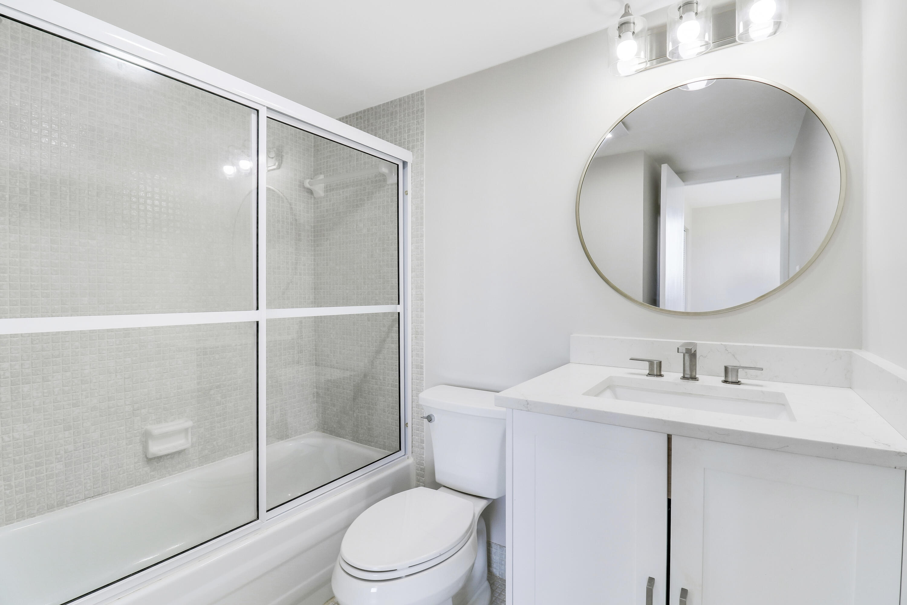 1605 S Us Highway 1 604m3