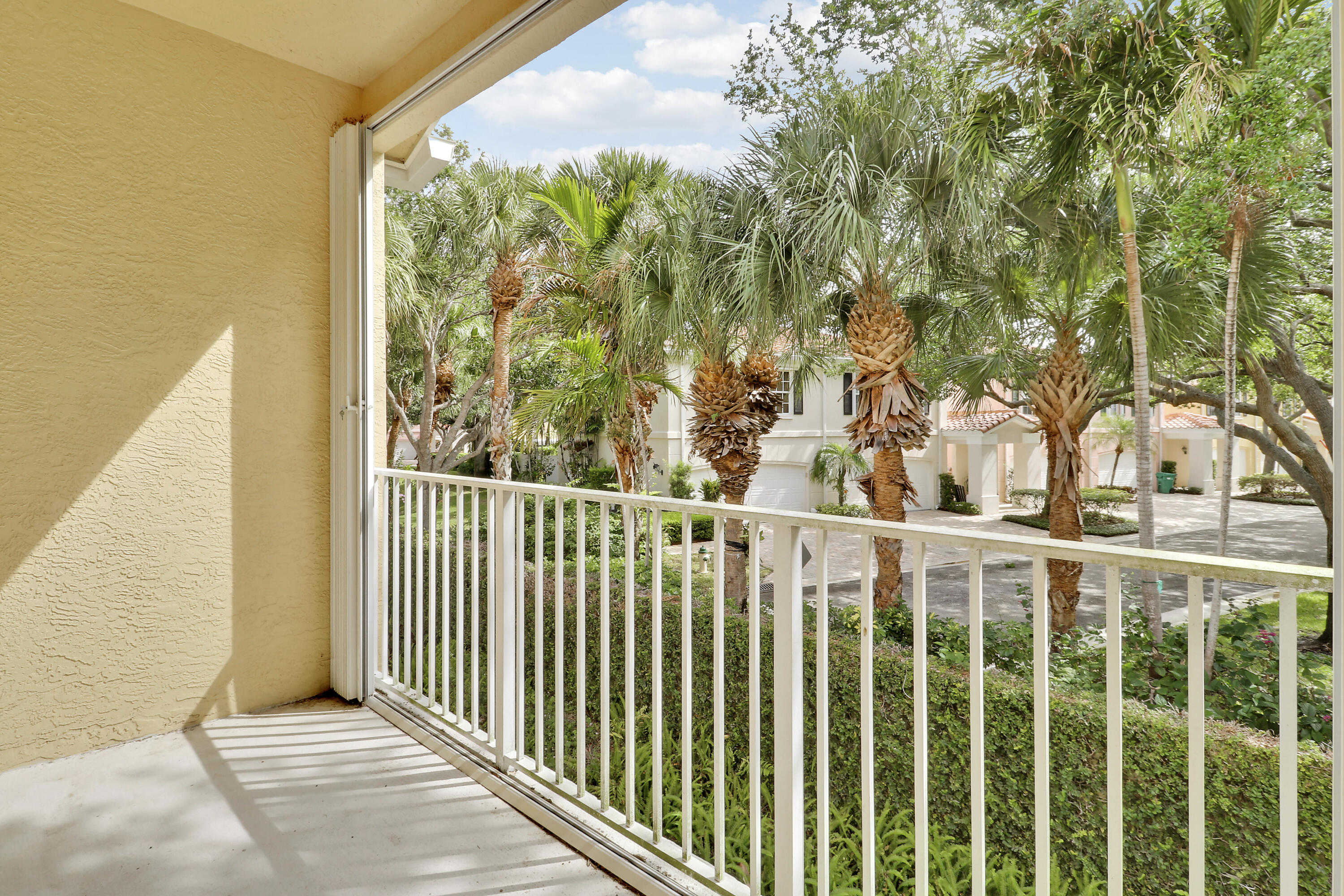 104 Lighthouse Circle H-2