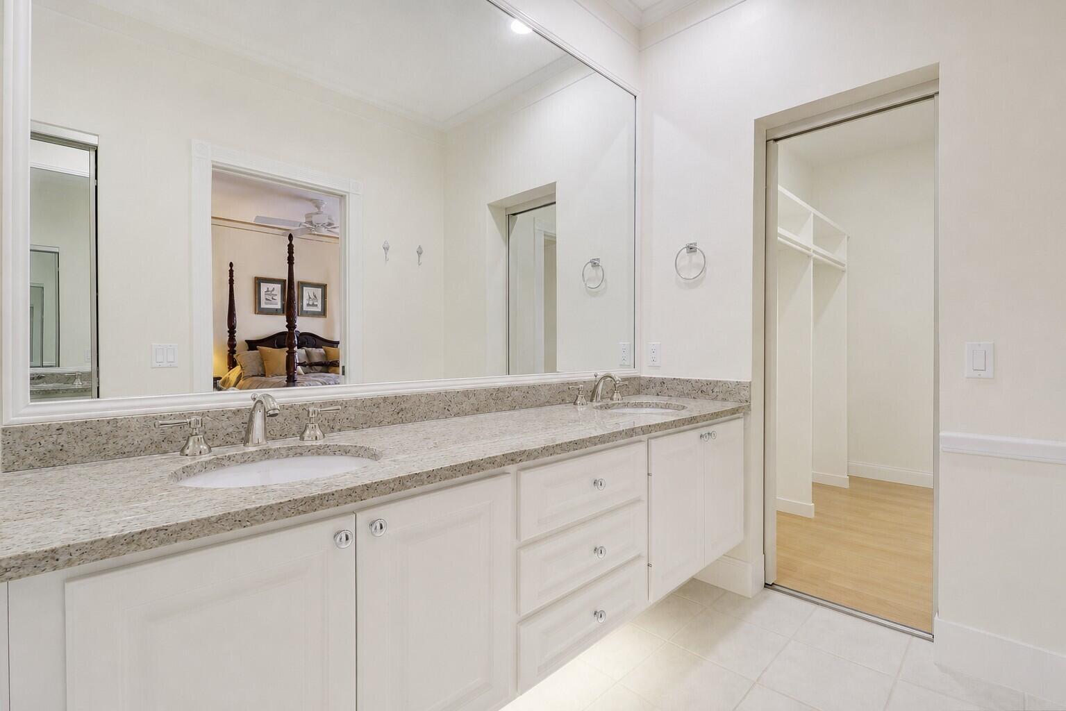 77 Laurel Oaks Circle