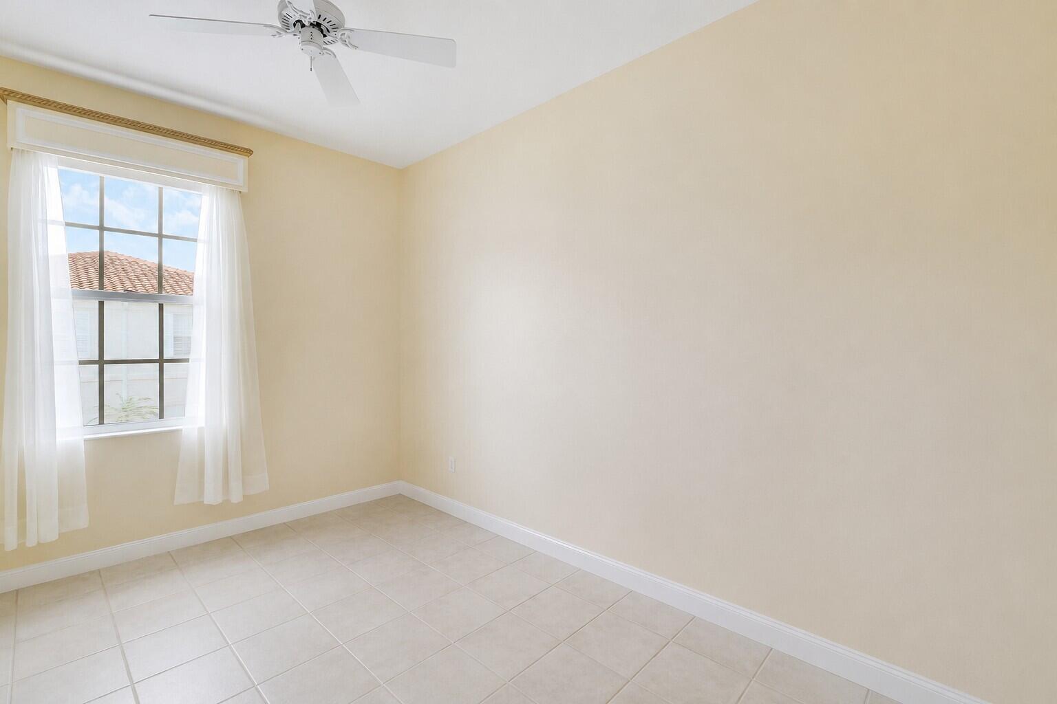 77 Laurel Oaks Circle