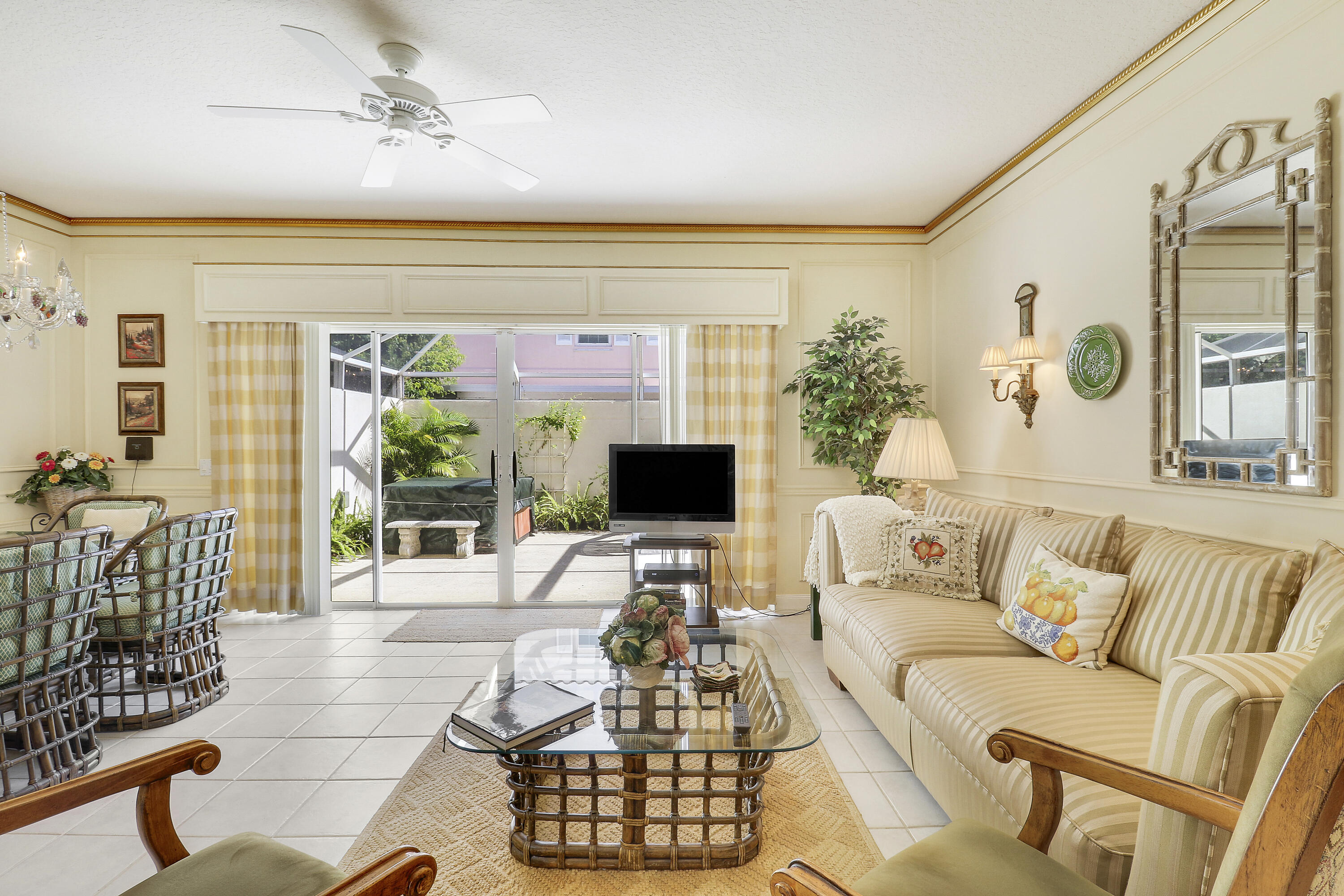 77 Laurel Oaks Circle