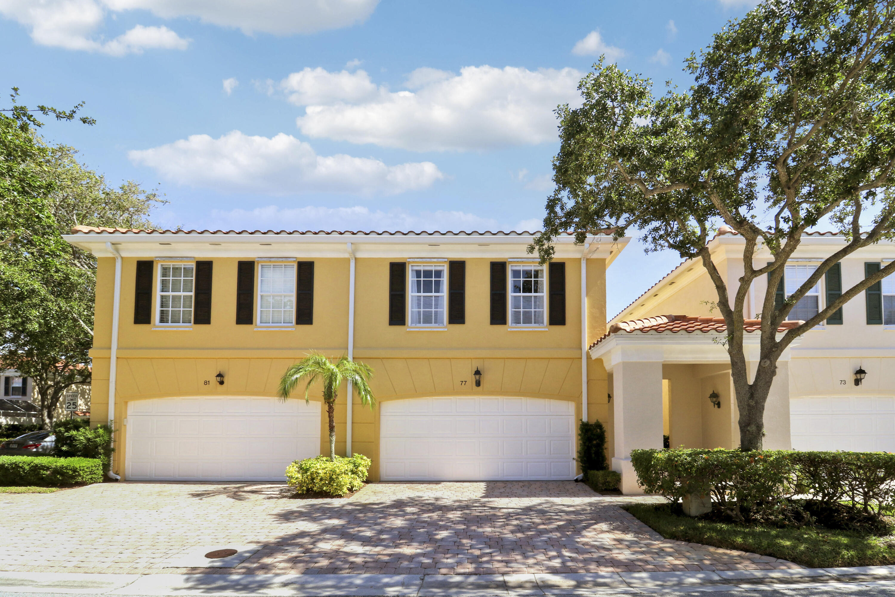 77 Laurel Oaks Circle