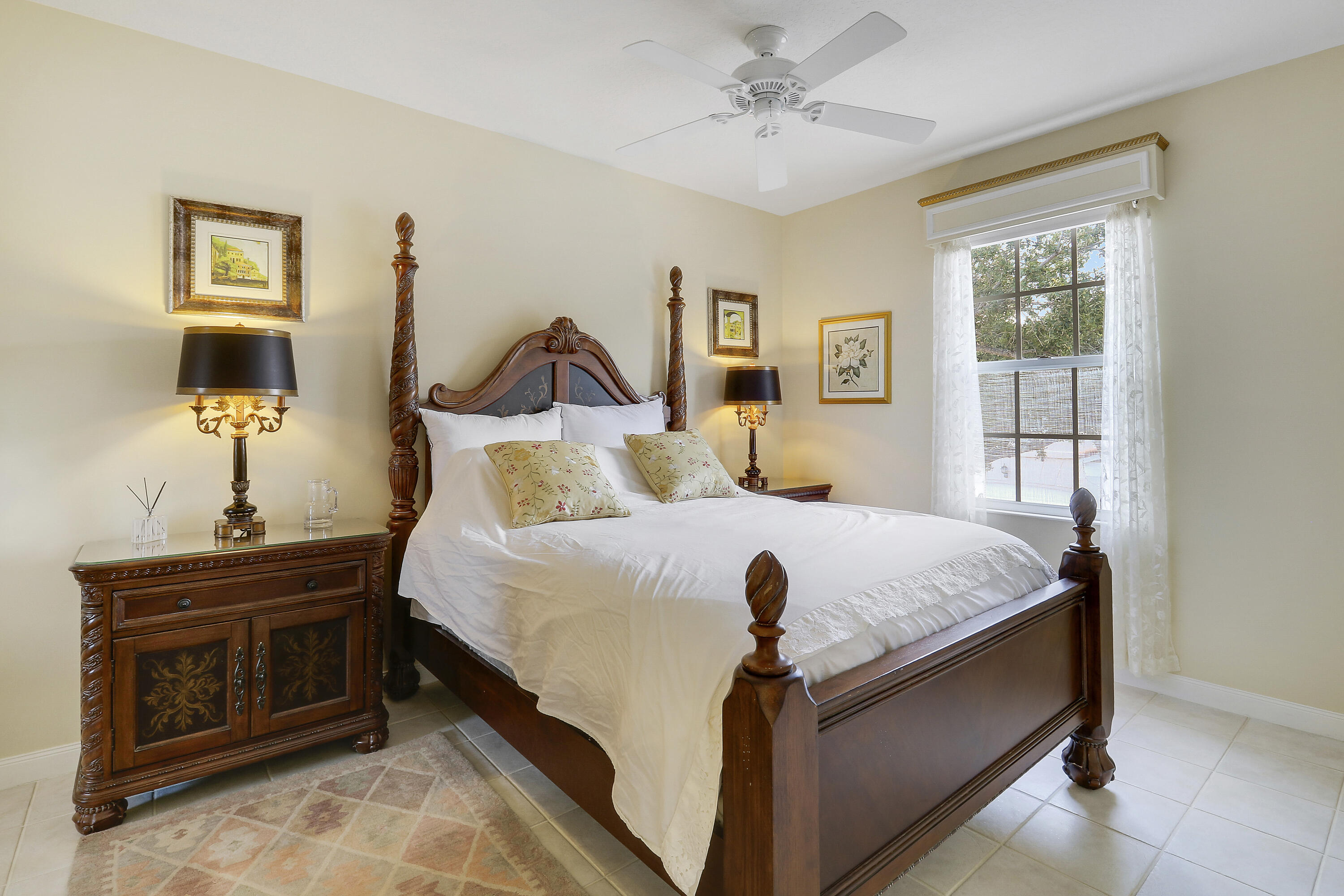77 Laurel Oaks Circle