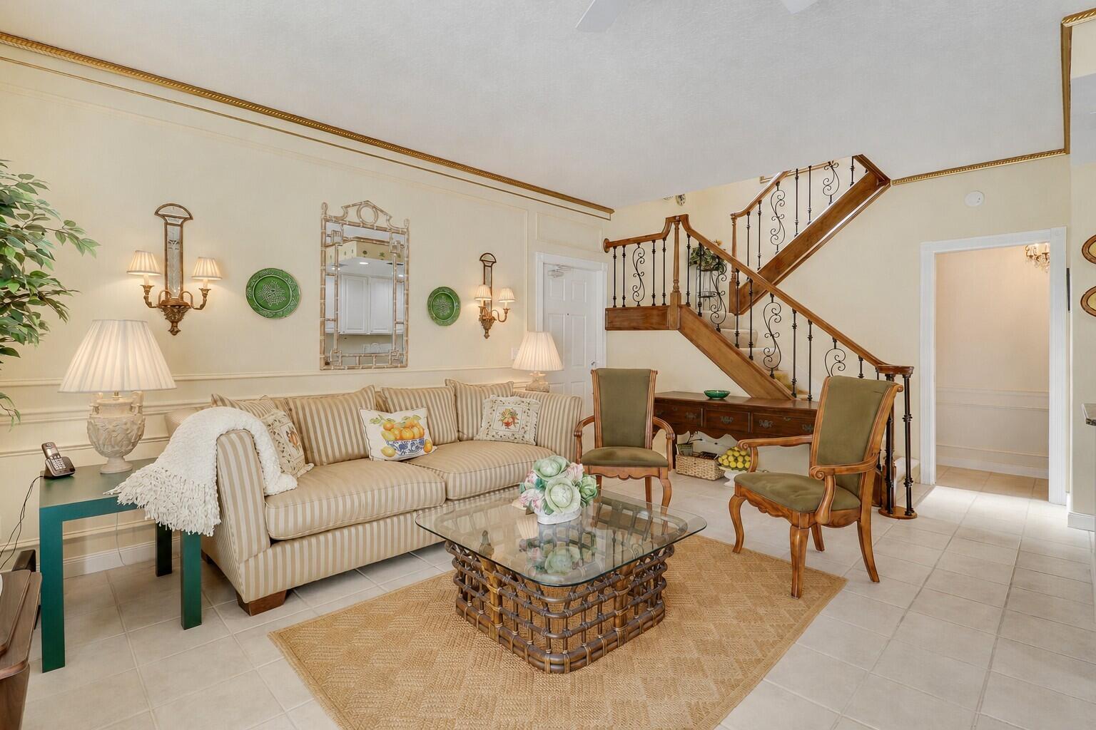 77 Laurel Oaks Circle