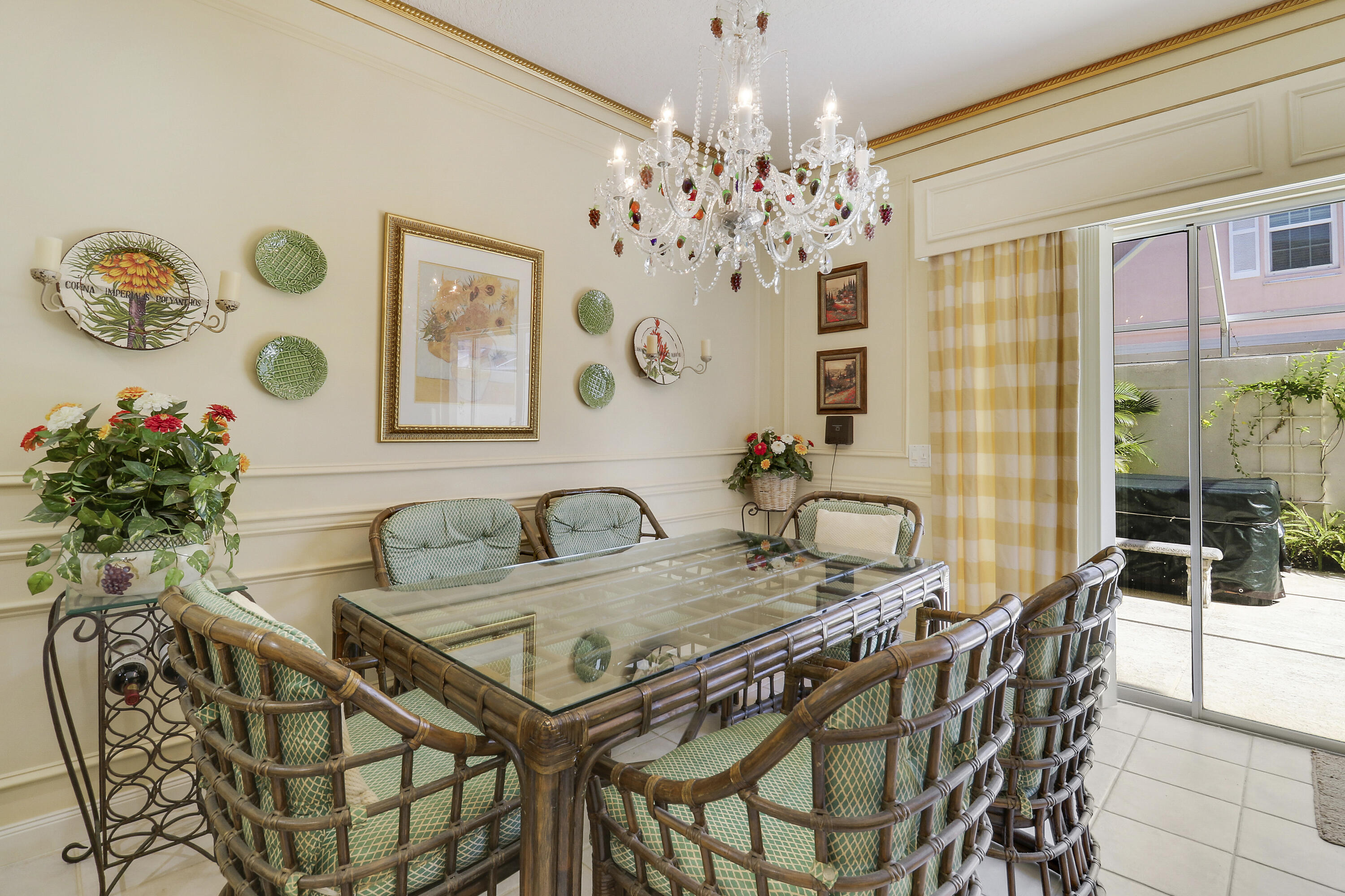 77 Laurel Oaks Circle