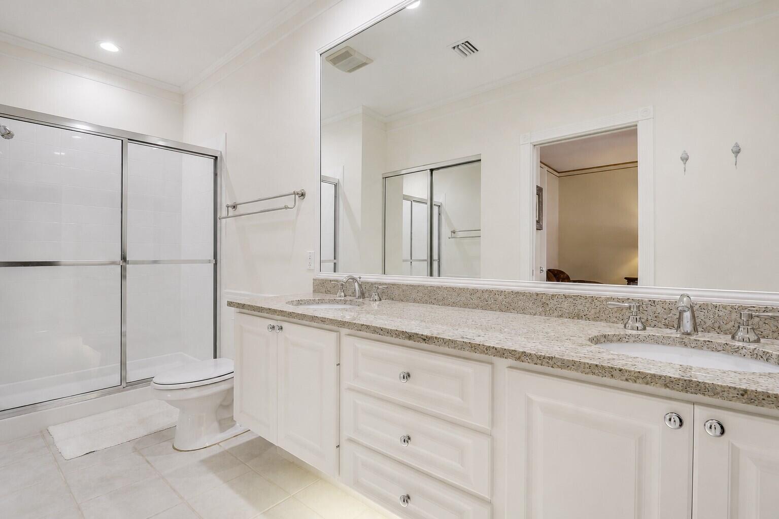 77 Laurel Oaks Circle