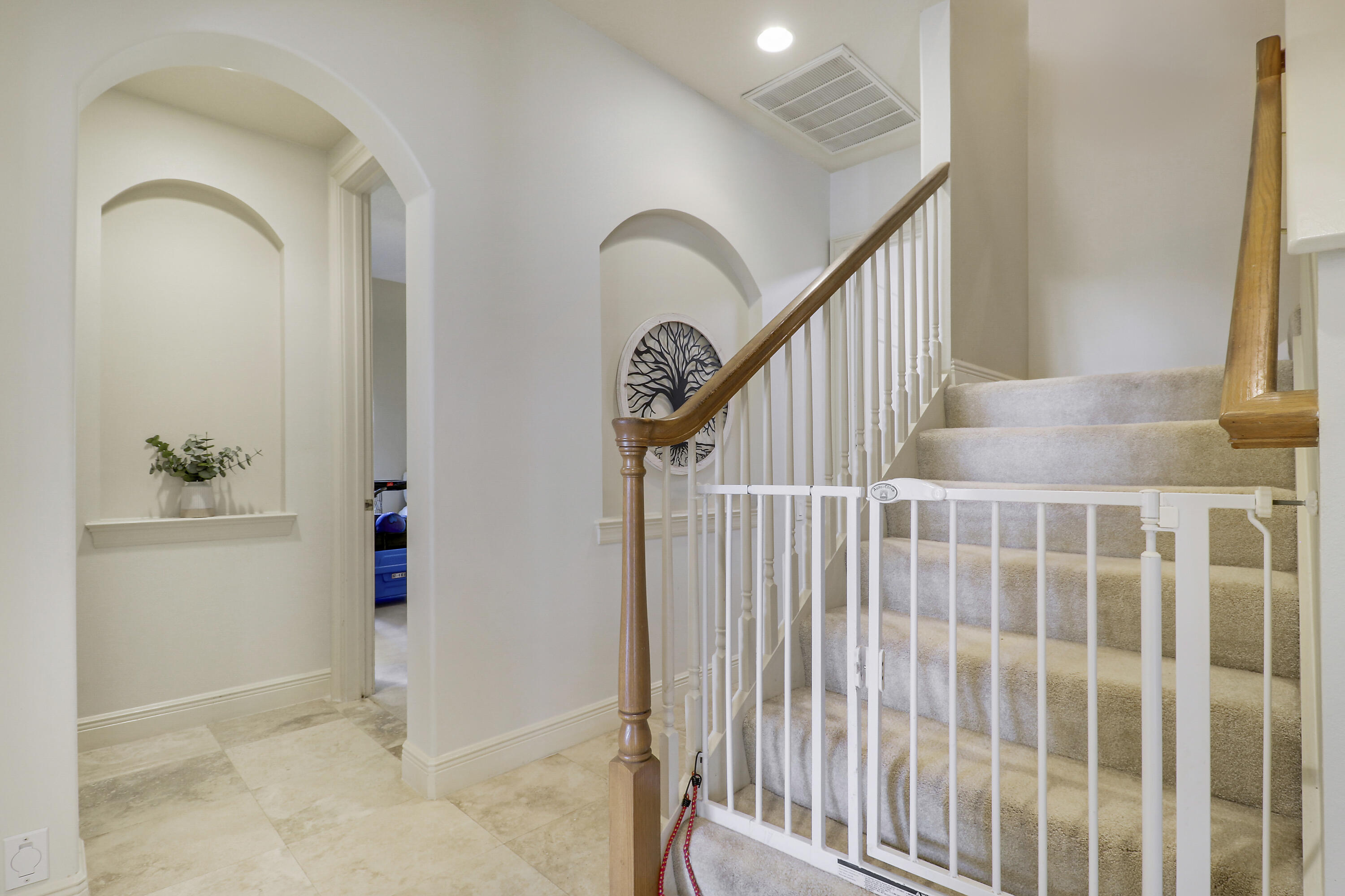 18989 SE Windward Island Lane