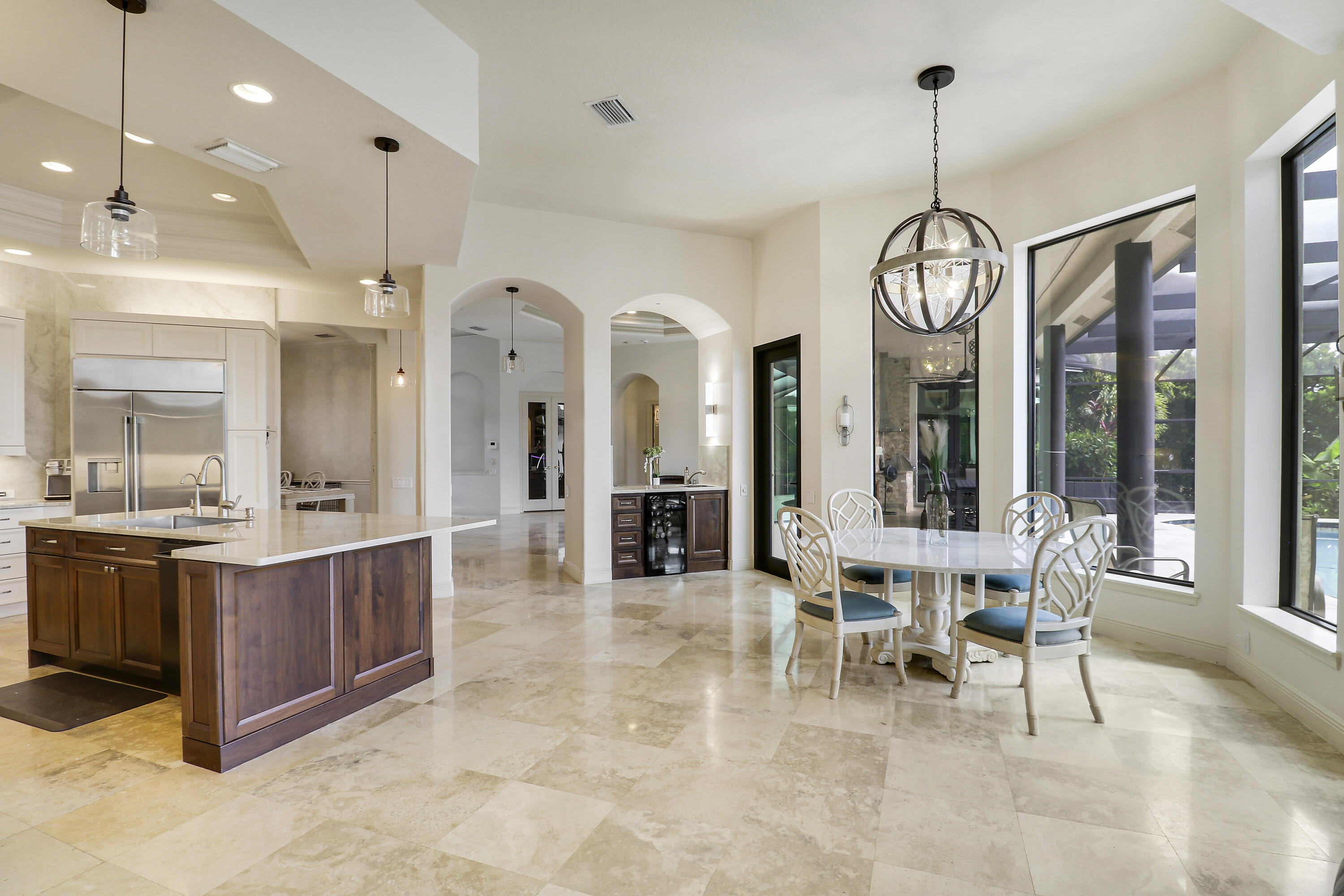 18989 SE Windward Island Lane