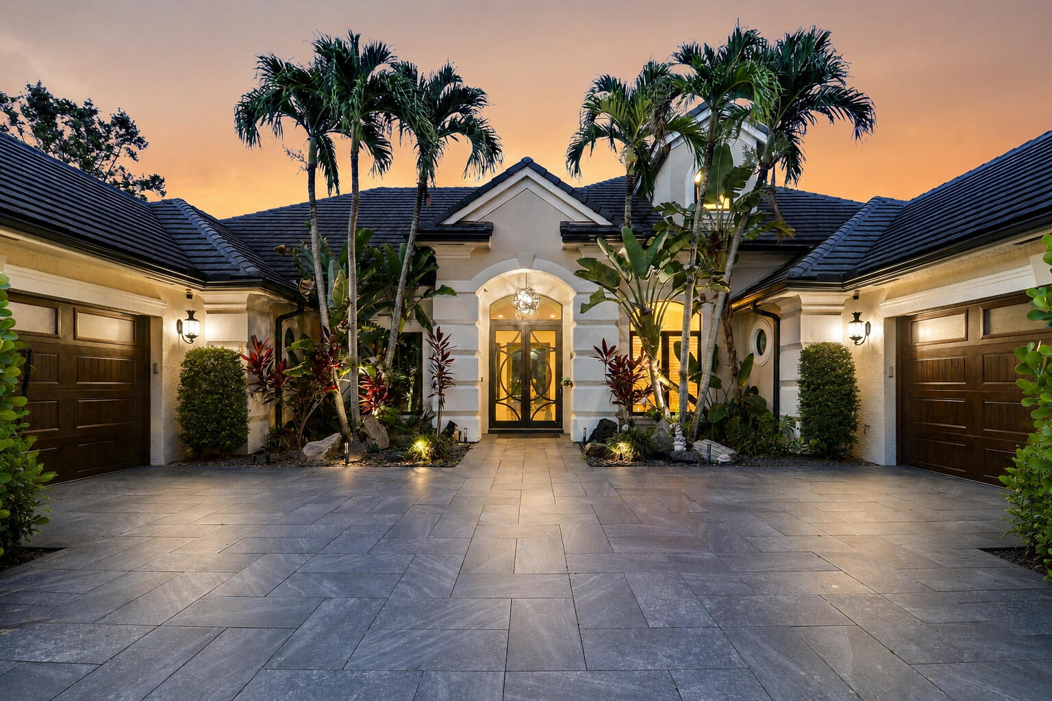 18989 SE Windward Island Lane