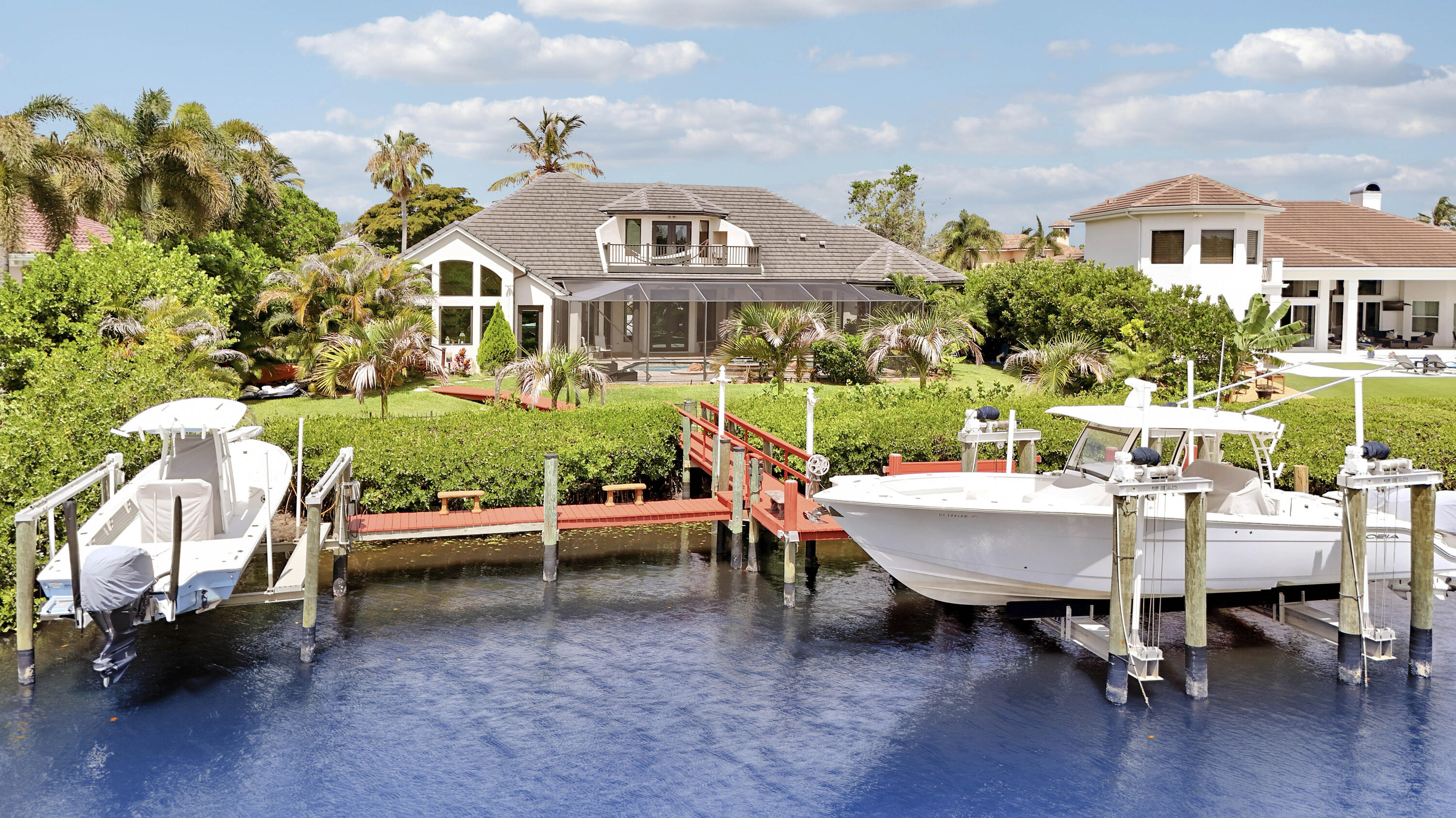 18989 SE Windward Island Lane