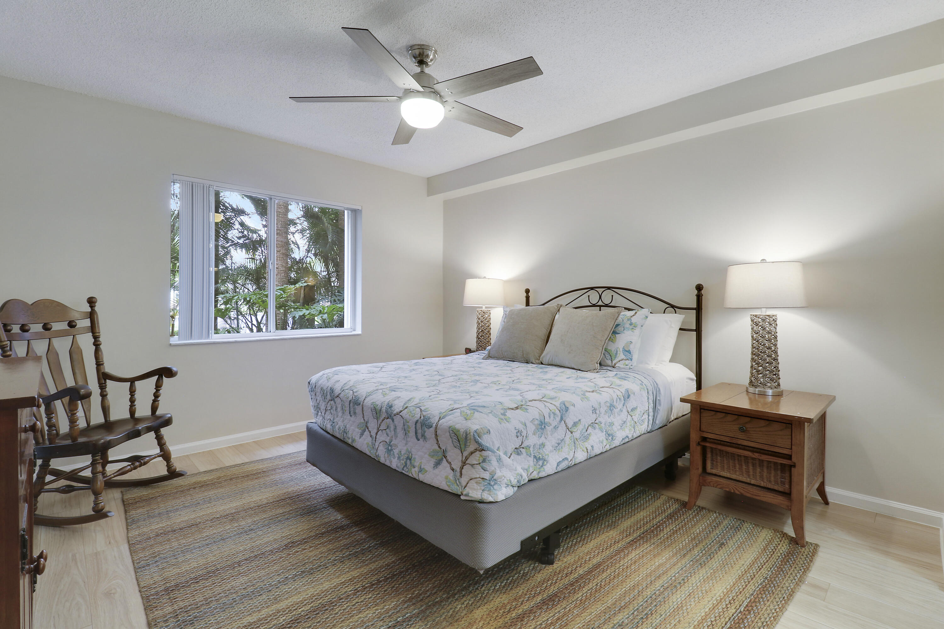 236 VILLAGE Boulevard 1106