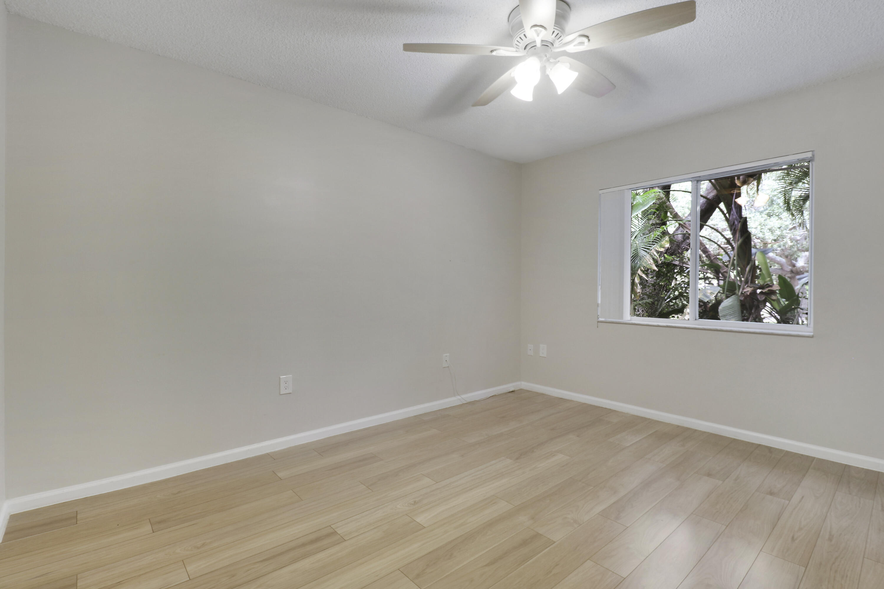 236 VILLAGE Boulevard 1106