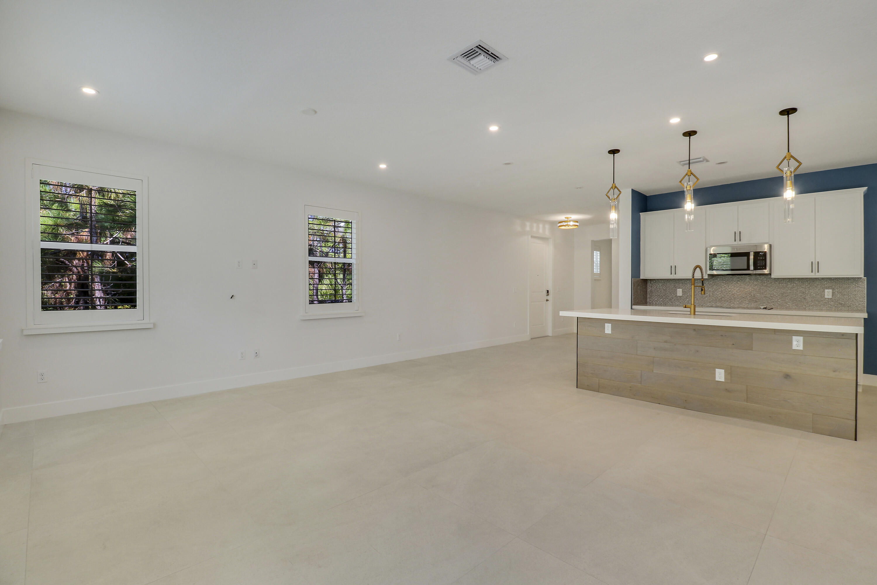 202 PRESERVE Trail S