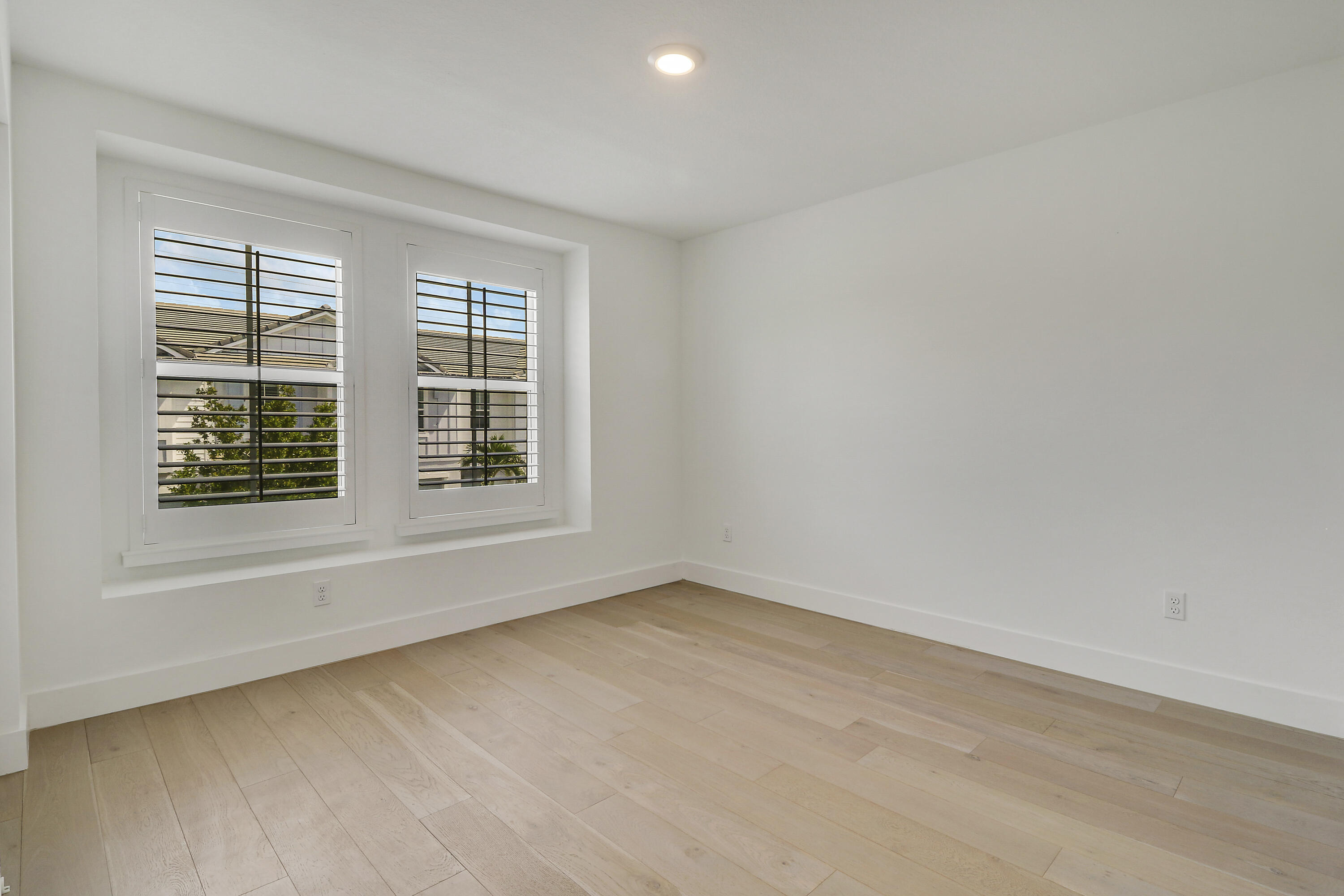202 PRESERVE Trail S