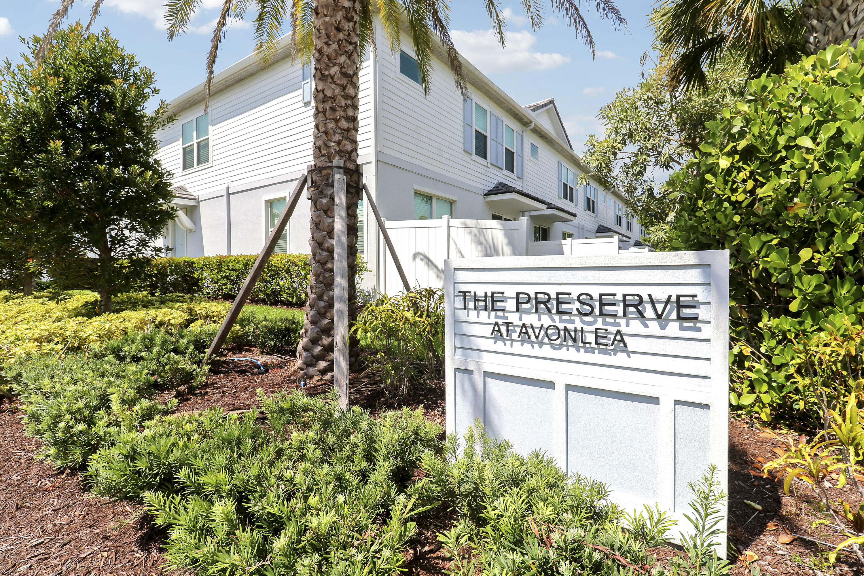202 PRESERVE Trail S