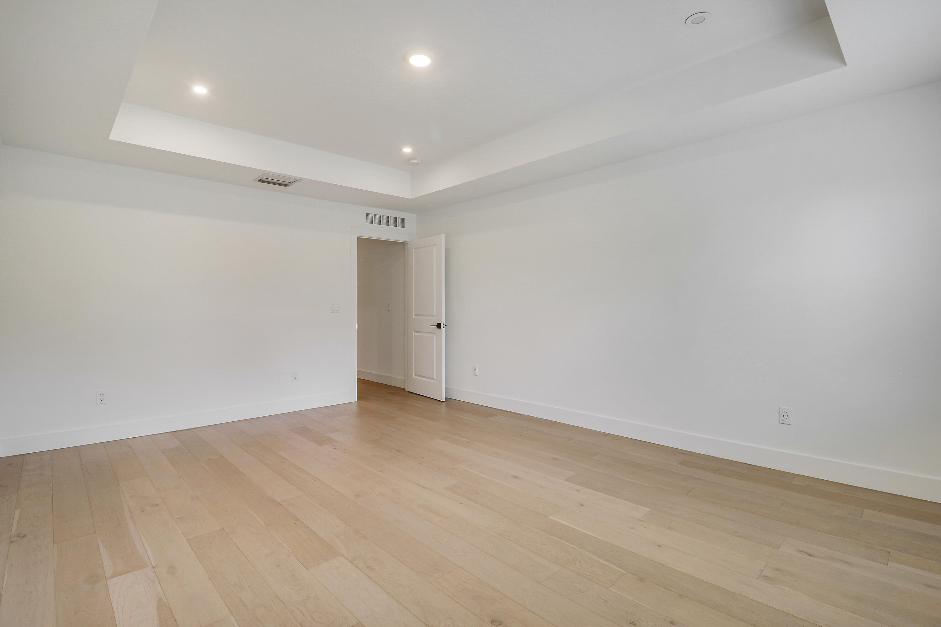 202 PRESERVE Trail S