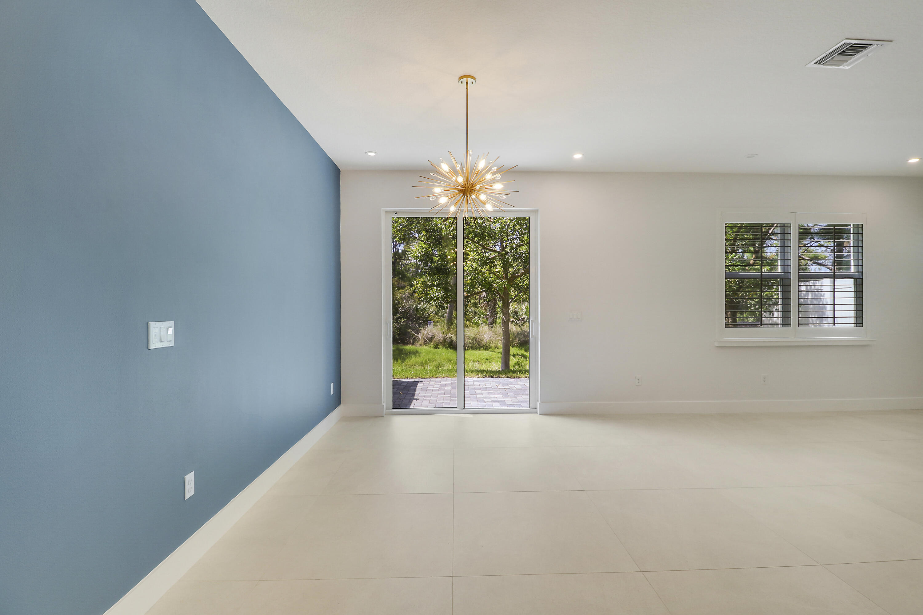 202 PRESERVE Trail S