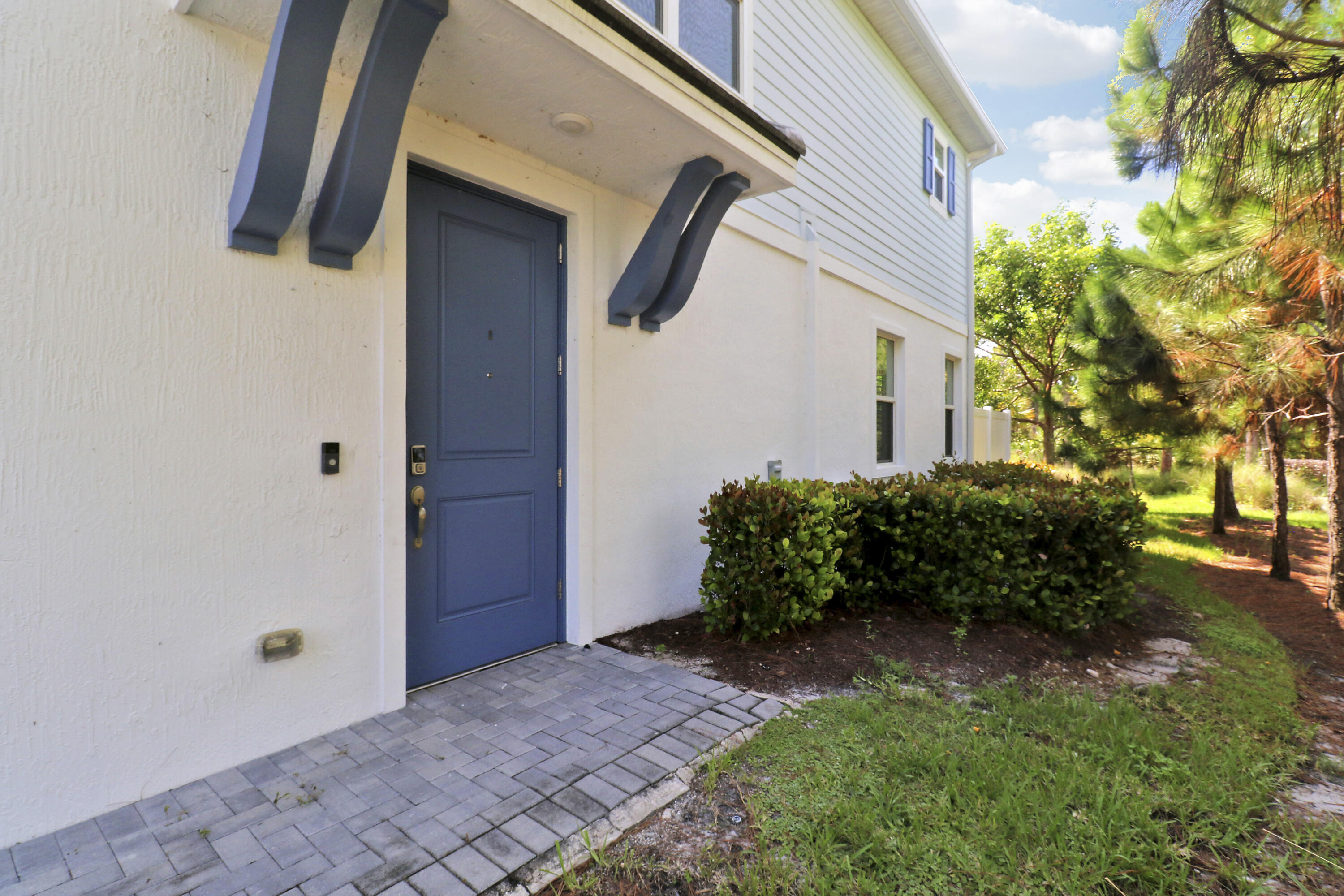 202 PRESERVE Trail S