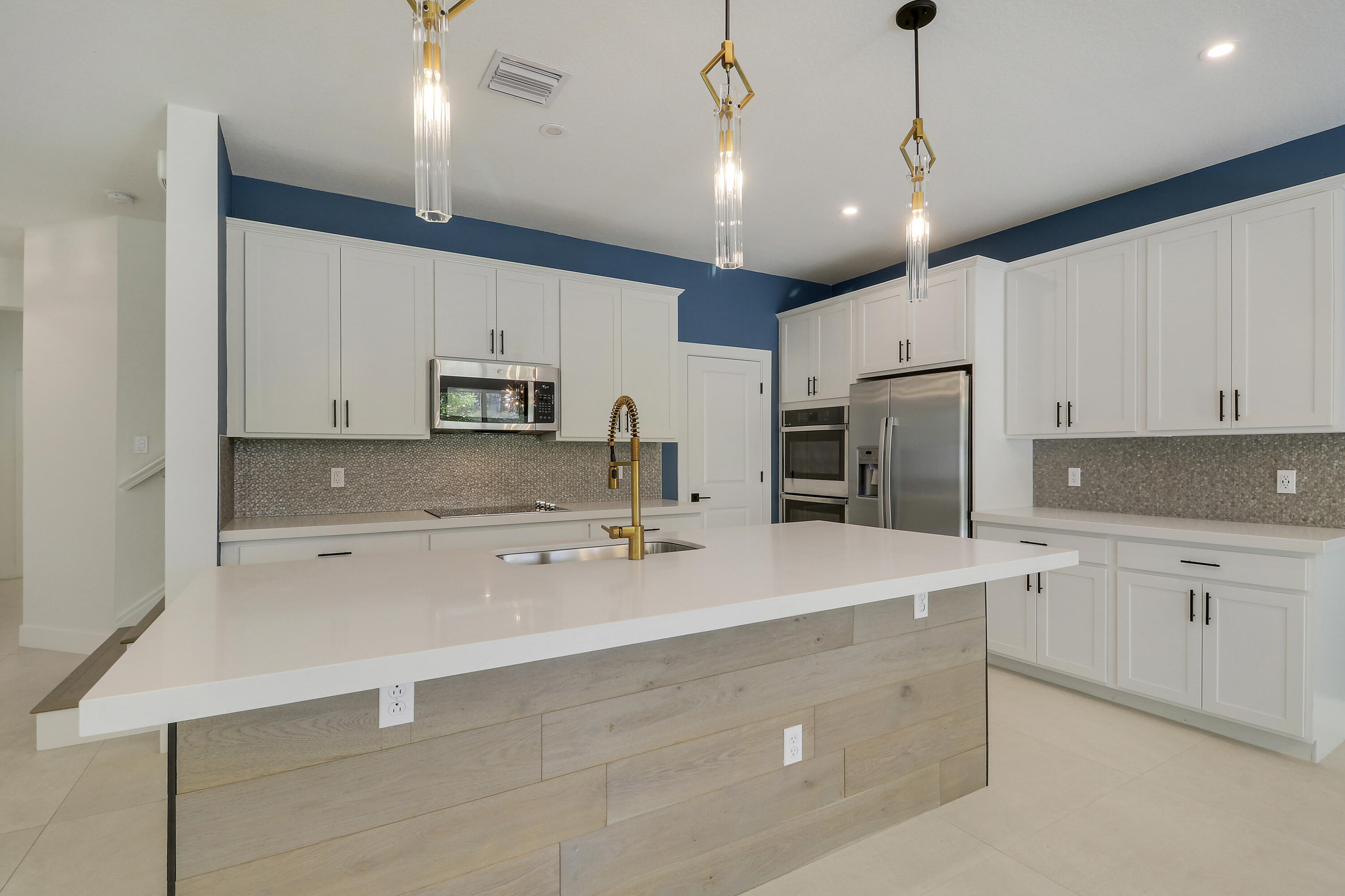 202 PRESERVE Trail S