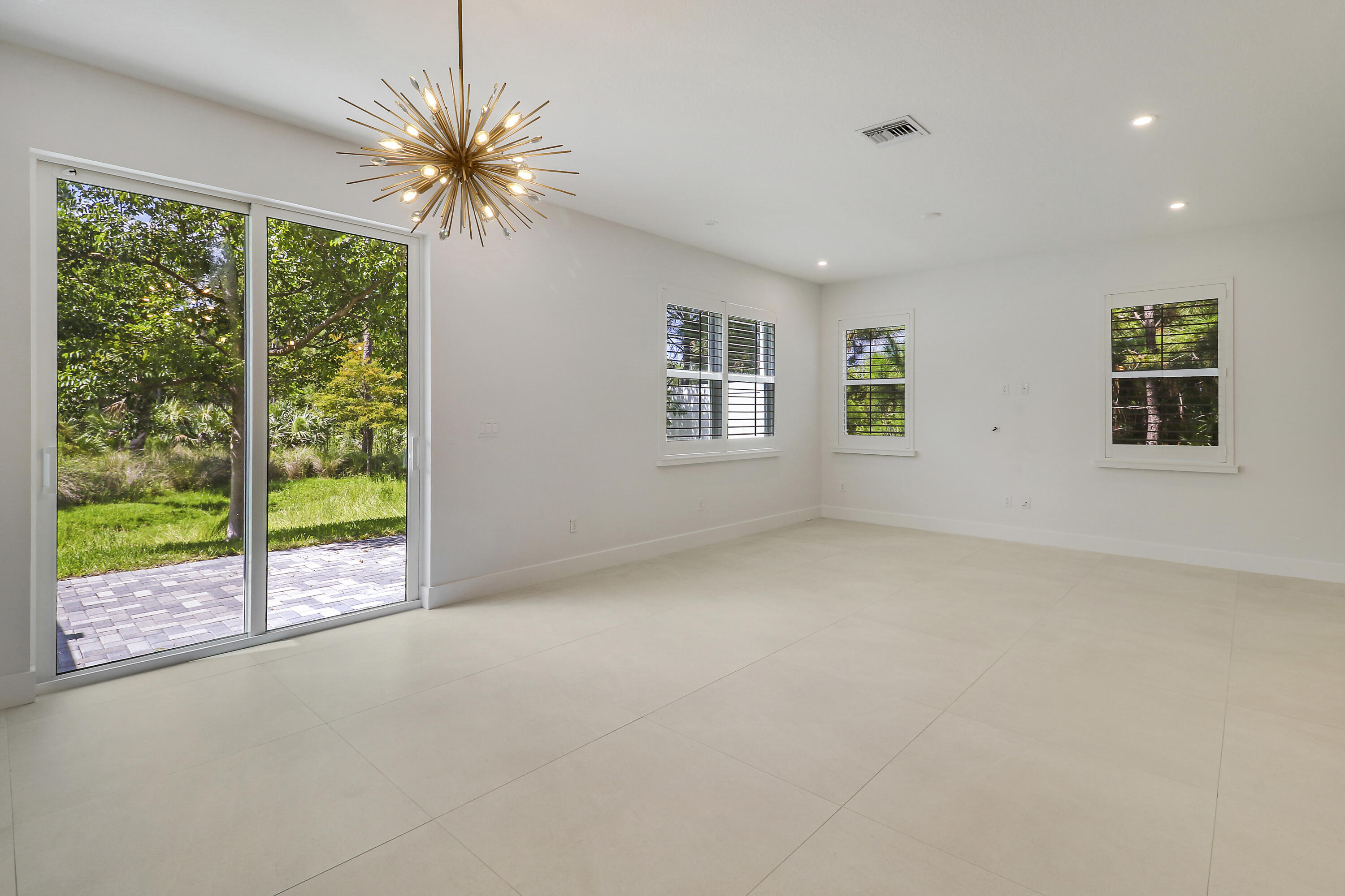 202 PRESERVE Trail S