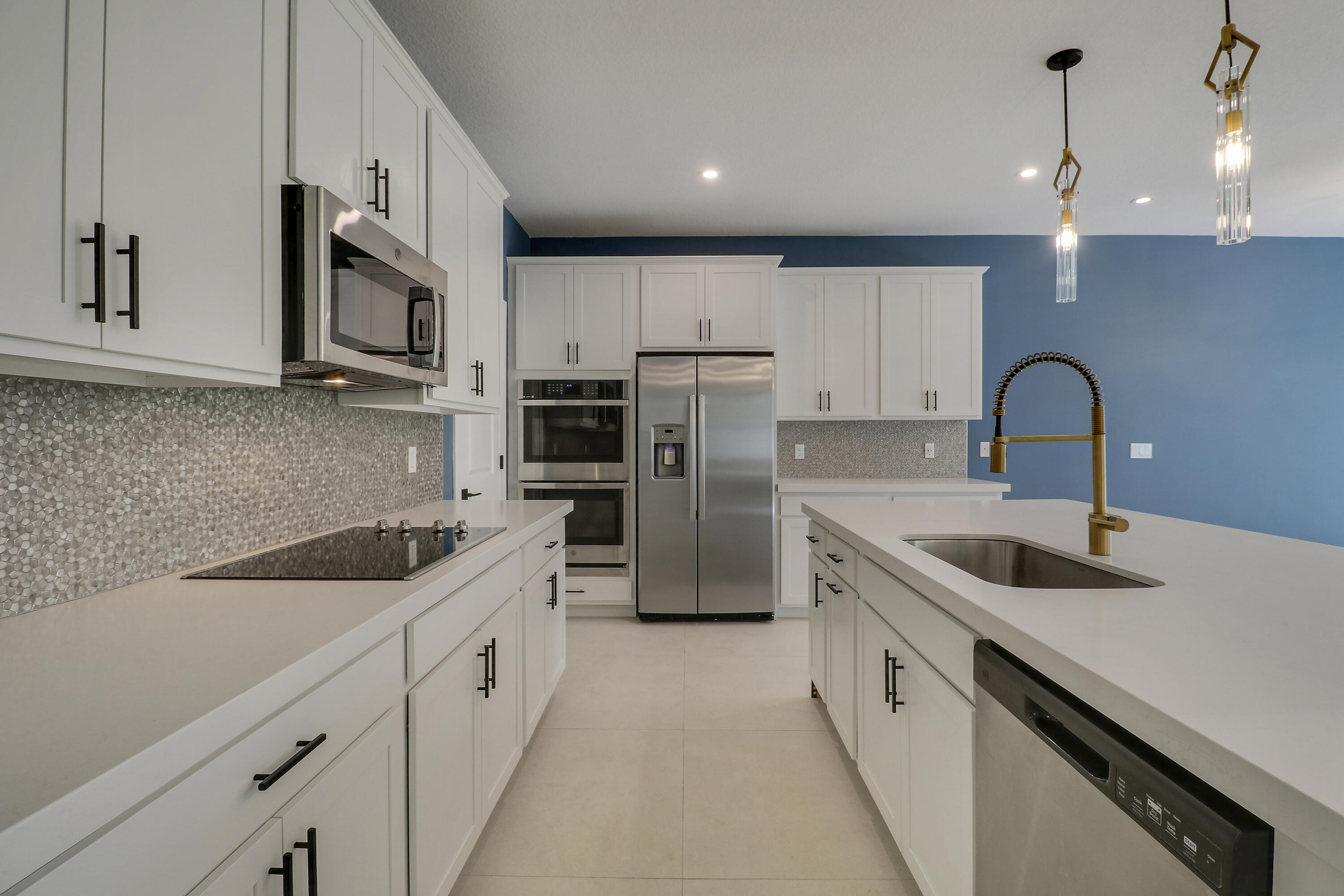 202 PRESERVE Trail S