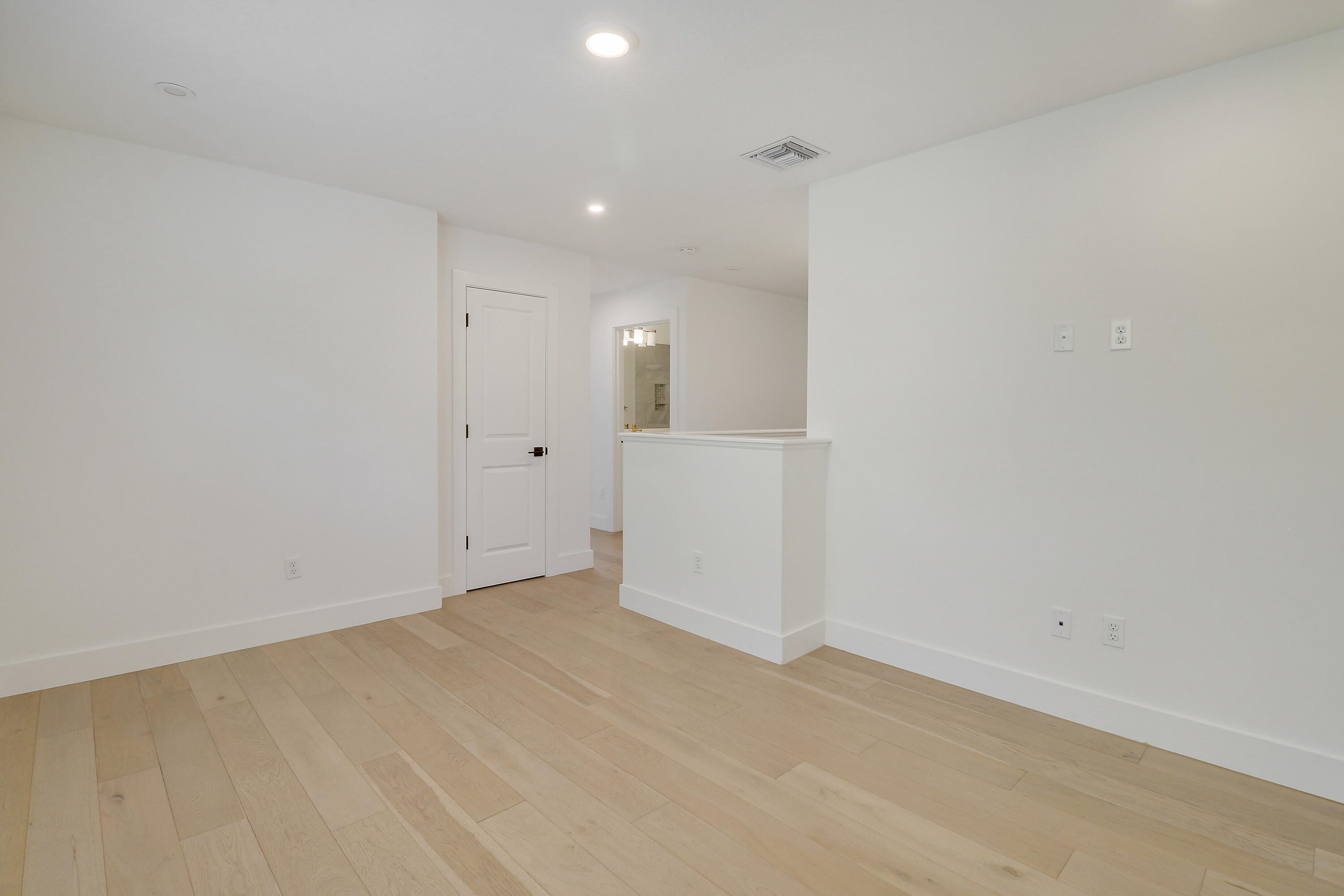 202 PRESERVE Trail S