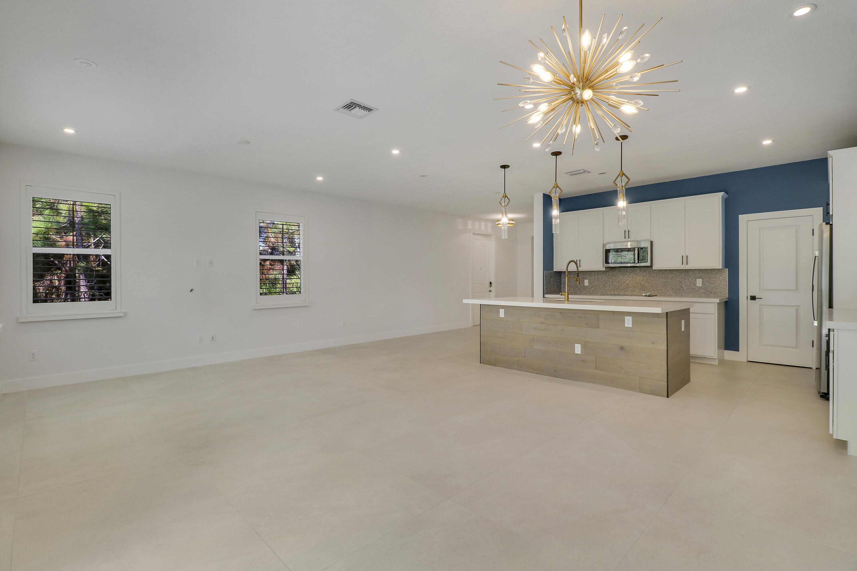 202 PRESERVE Trail S