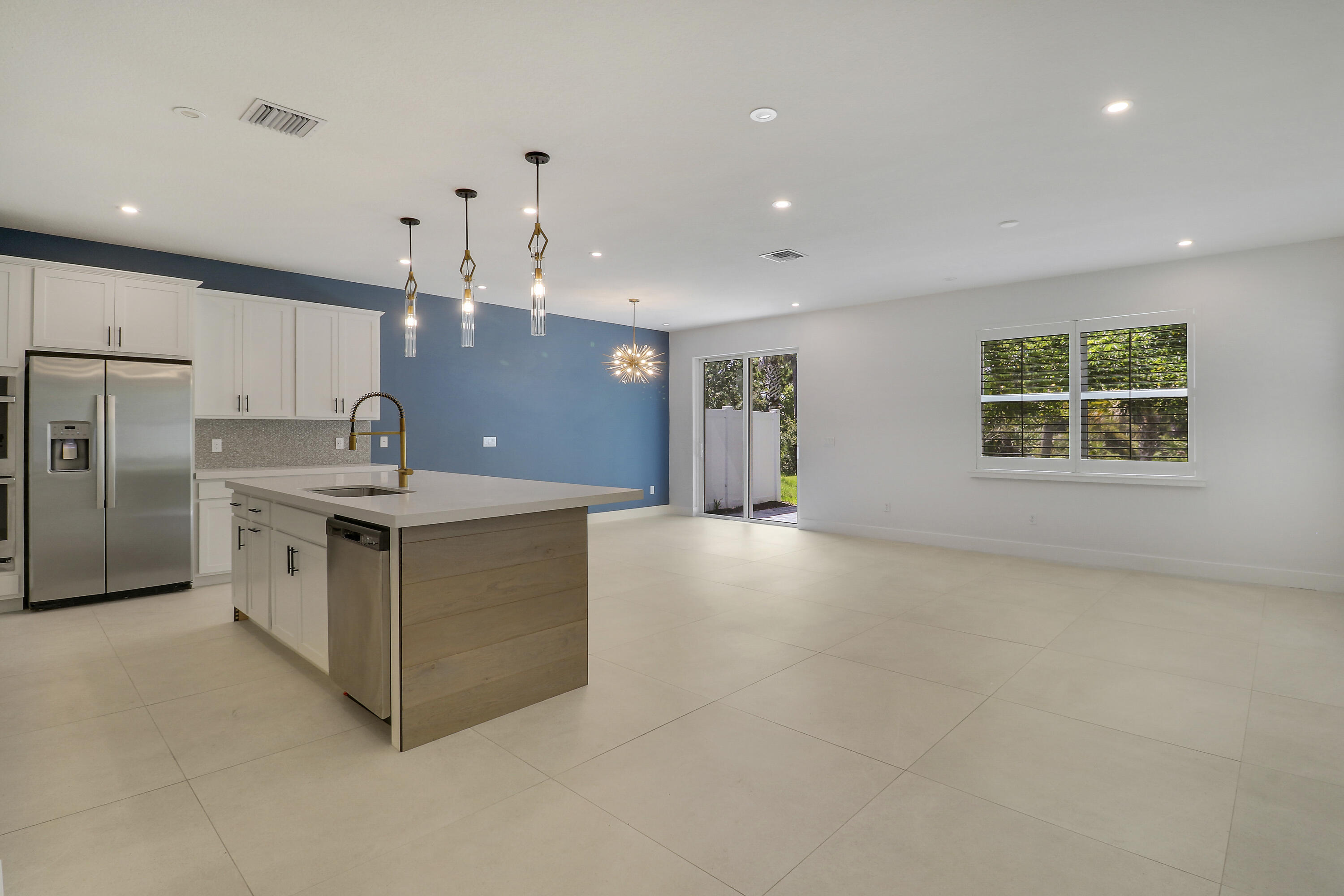 202 PRESERVE Trail S