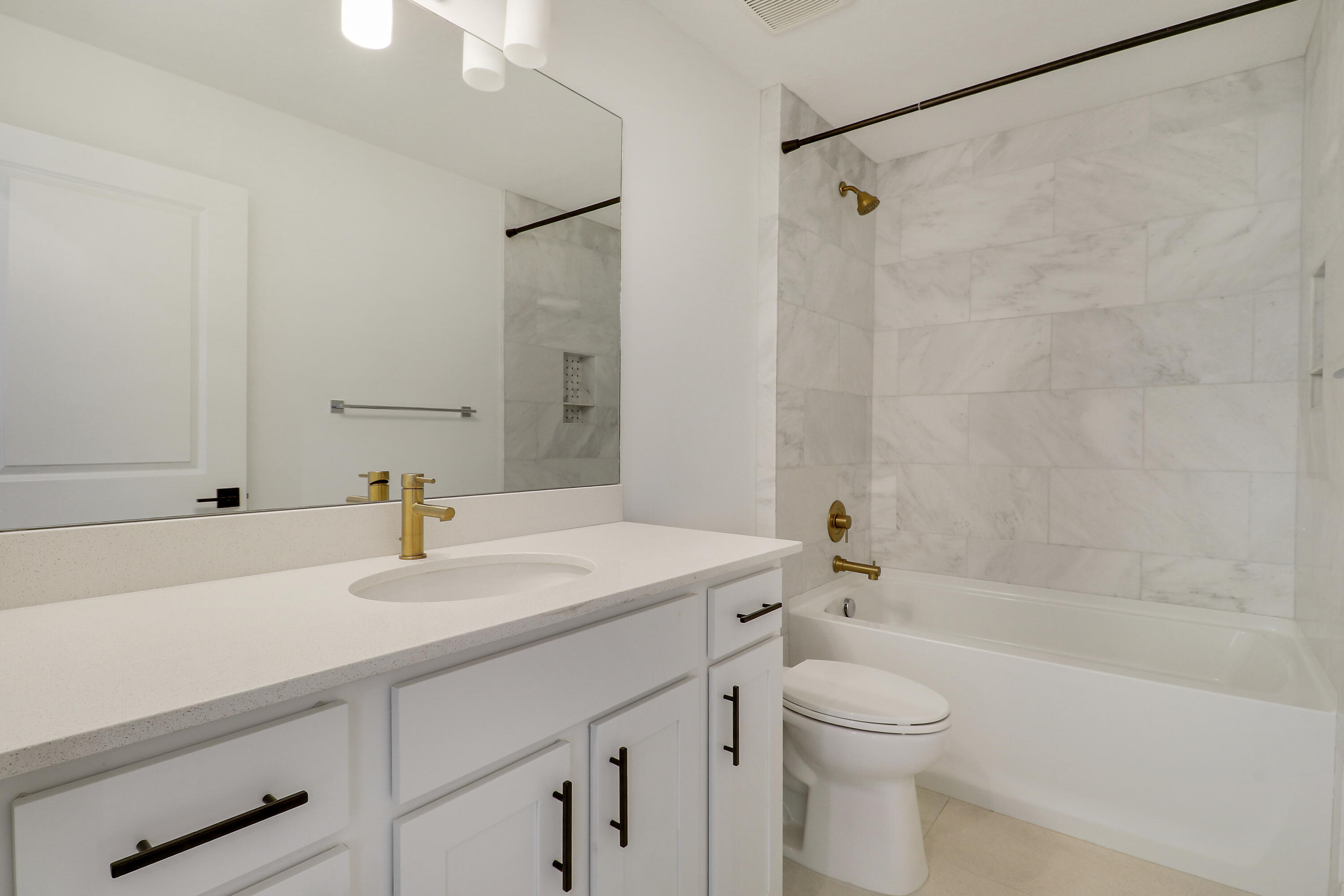 202 PRESERVE Trail S