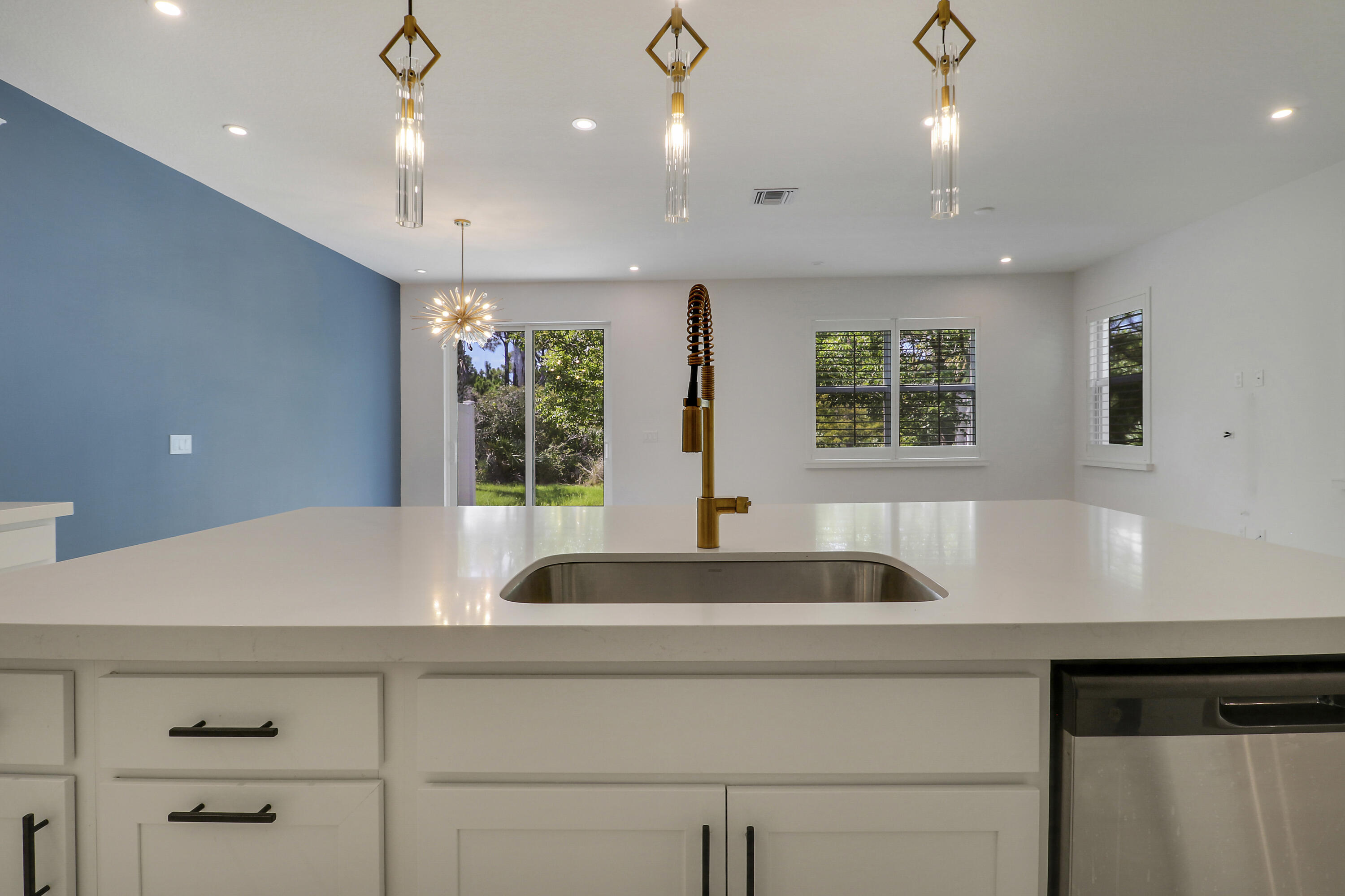 202 PRESERVE Trail S