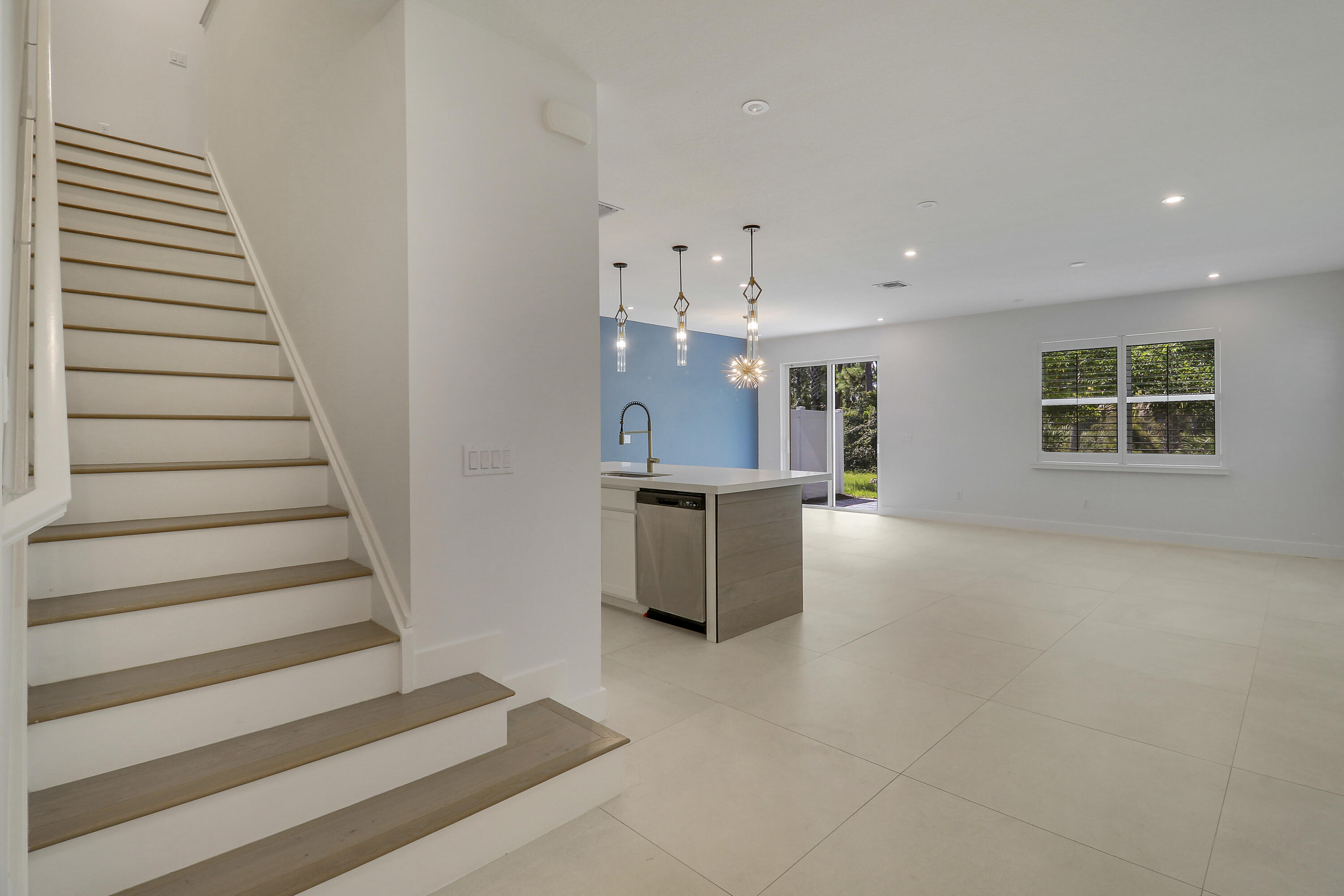 202 PRESERVE Trail S