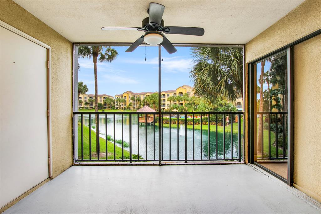 600 Uno Lago Drive 204