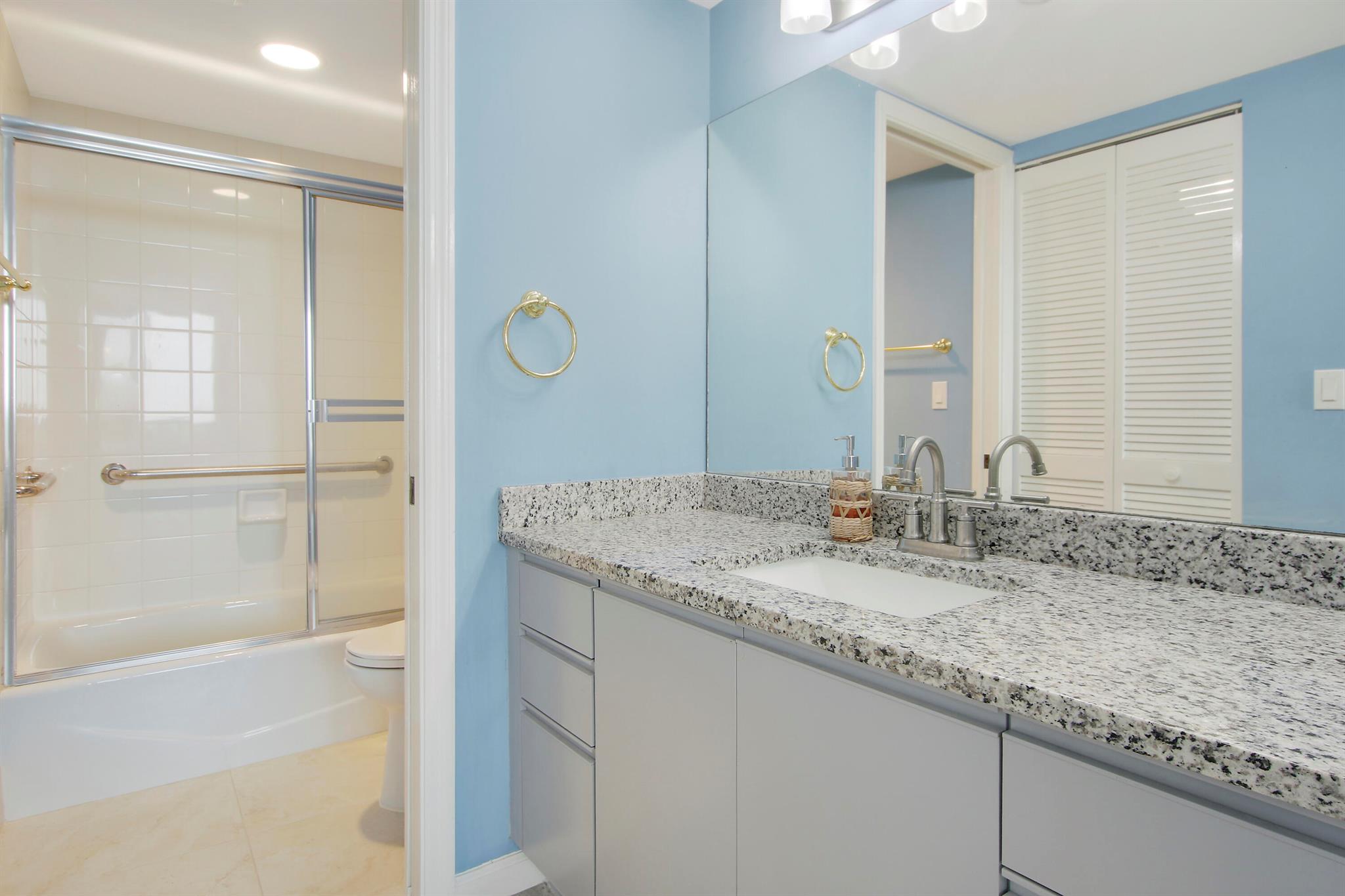 8800 S Ocean Drive 208