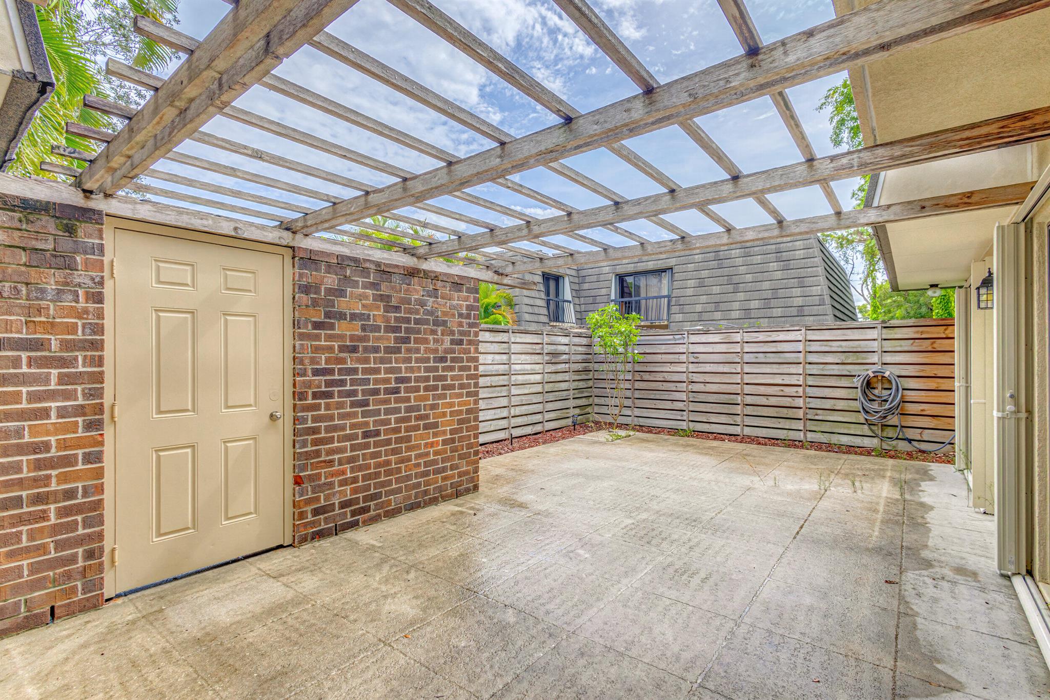 306 3rd Terrace 306