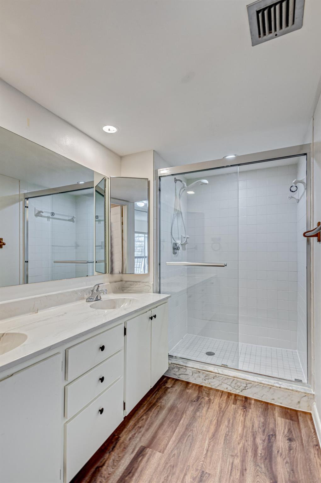 306 3rd Terrace 306