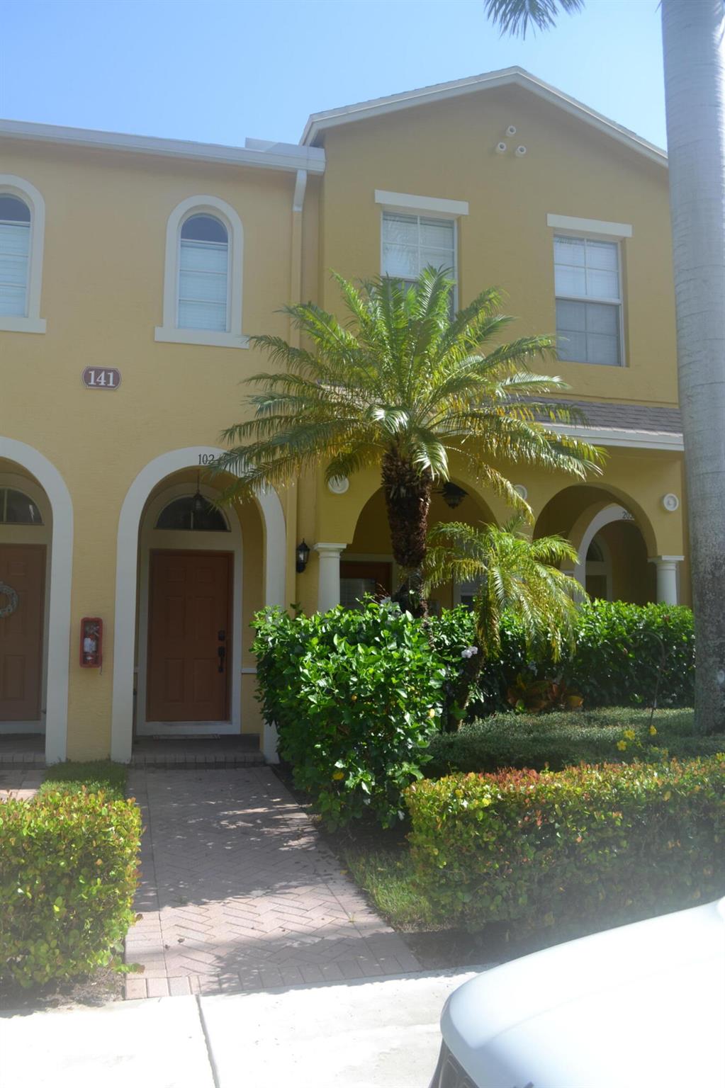 141 Seagrape Drive 102