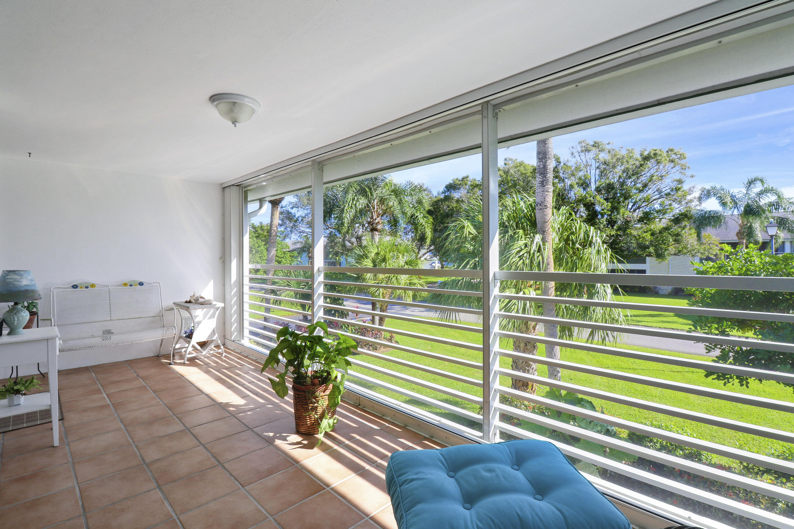 4 Garden Street 207n