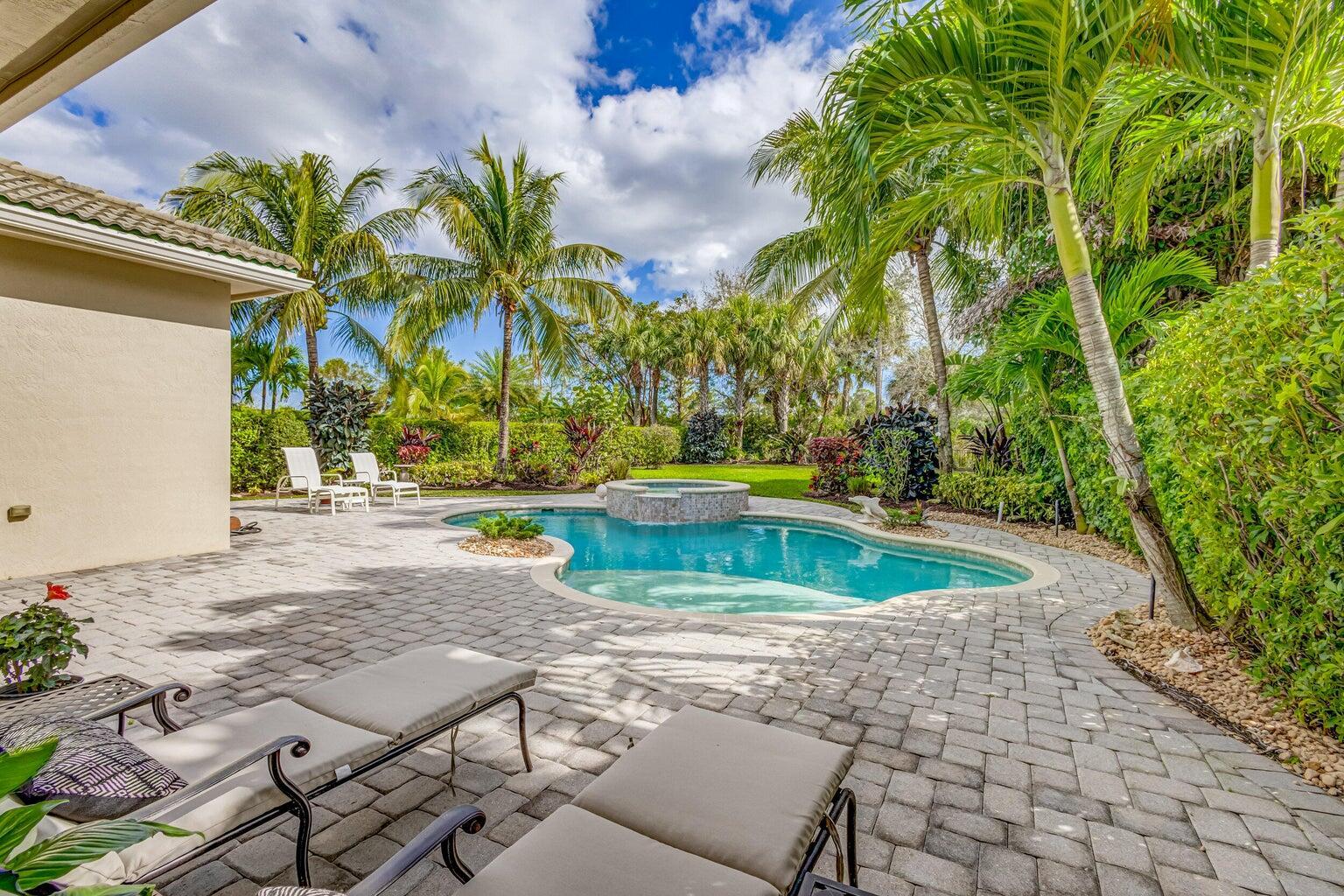196 Carina Drive
