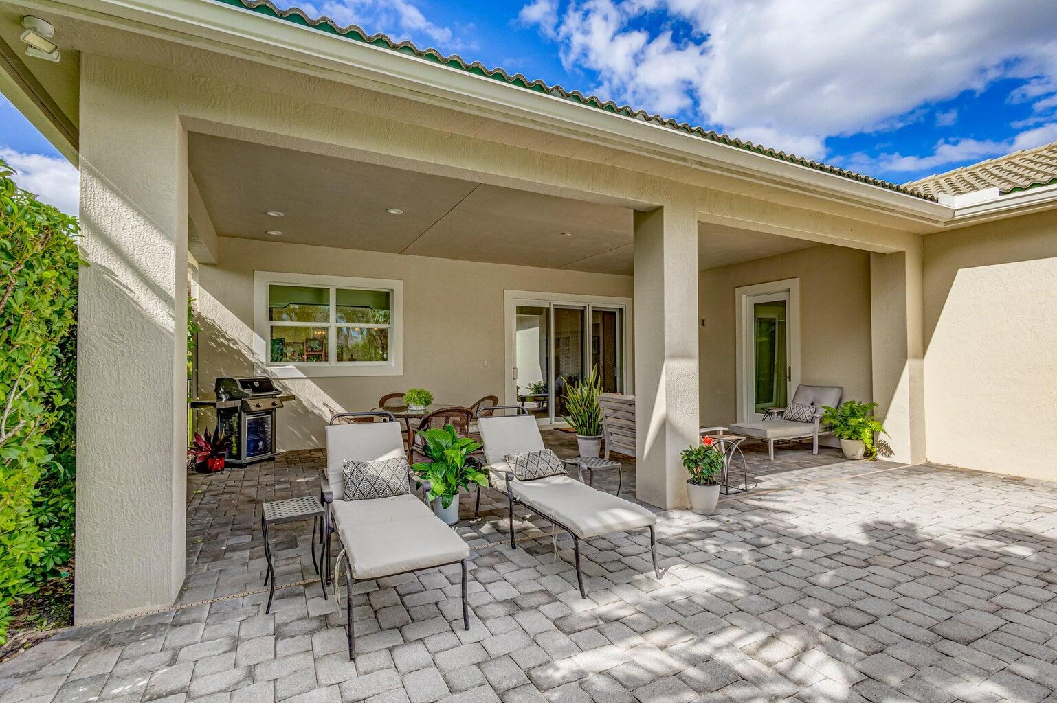 196 Carina Drive