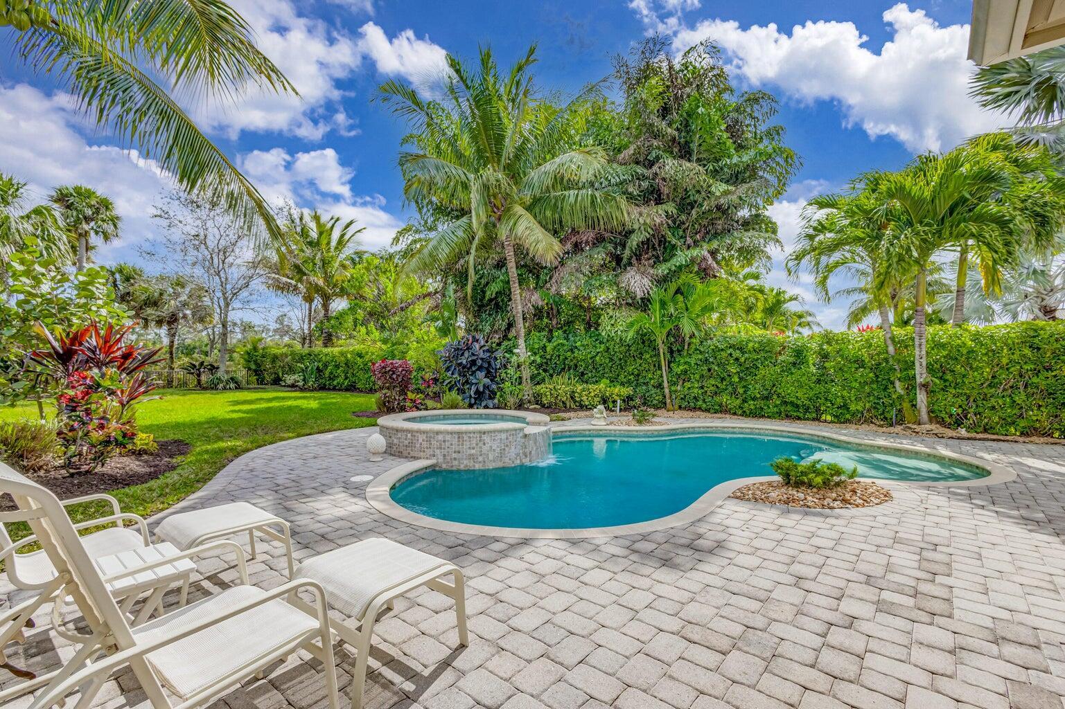 196 Carina Drive