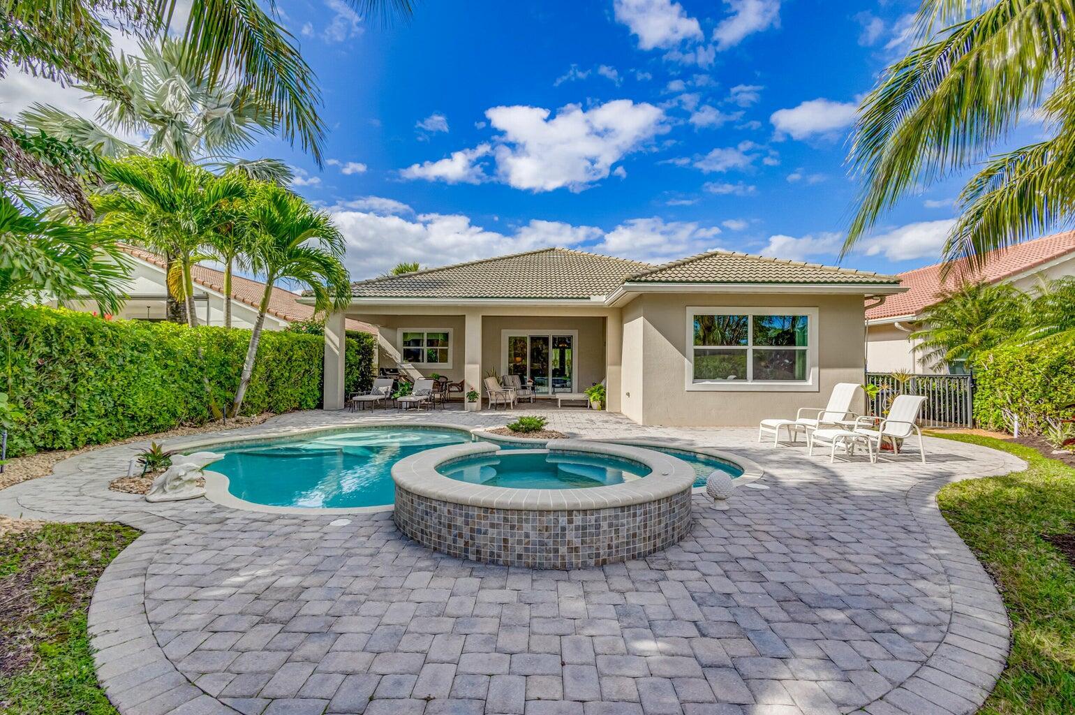 196 Carina Drive