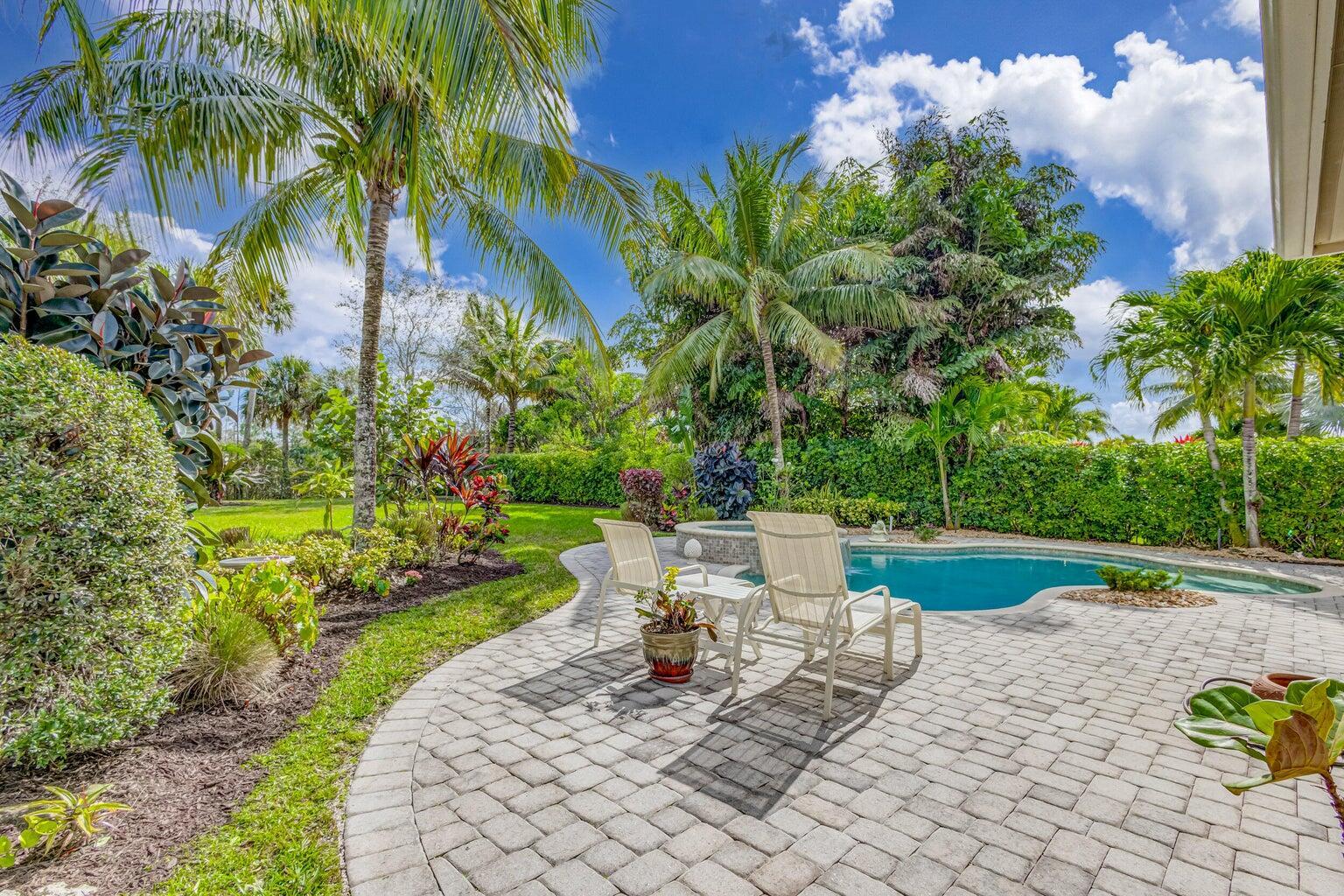 196 Carina Drive
