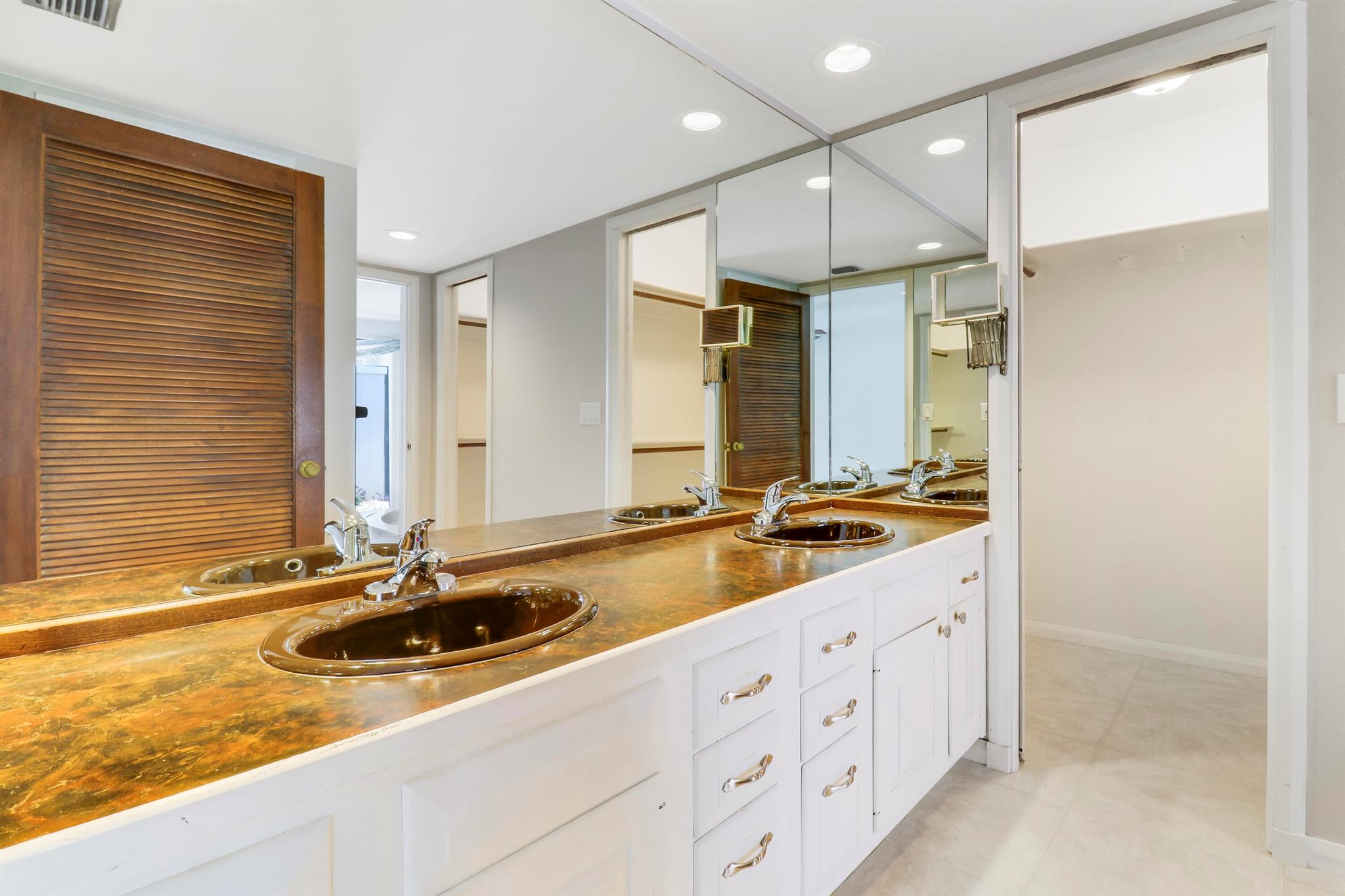 316 River Drive
