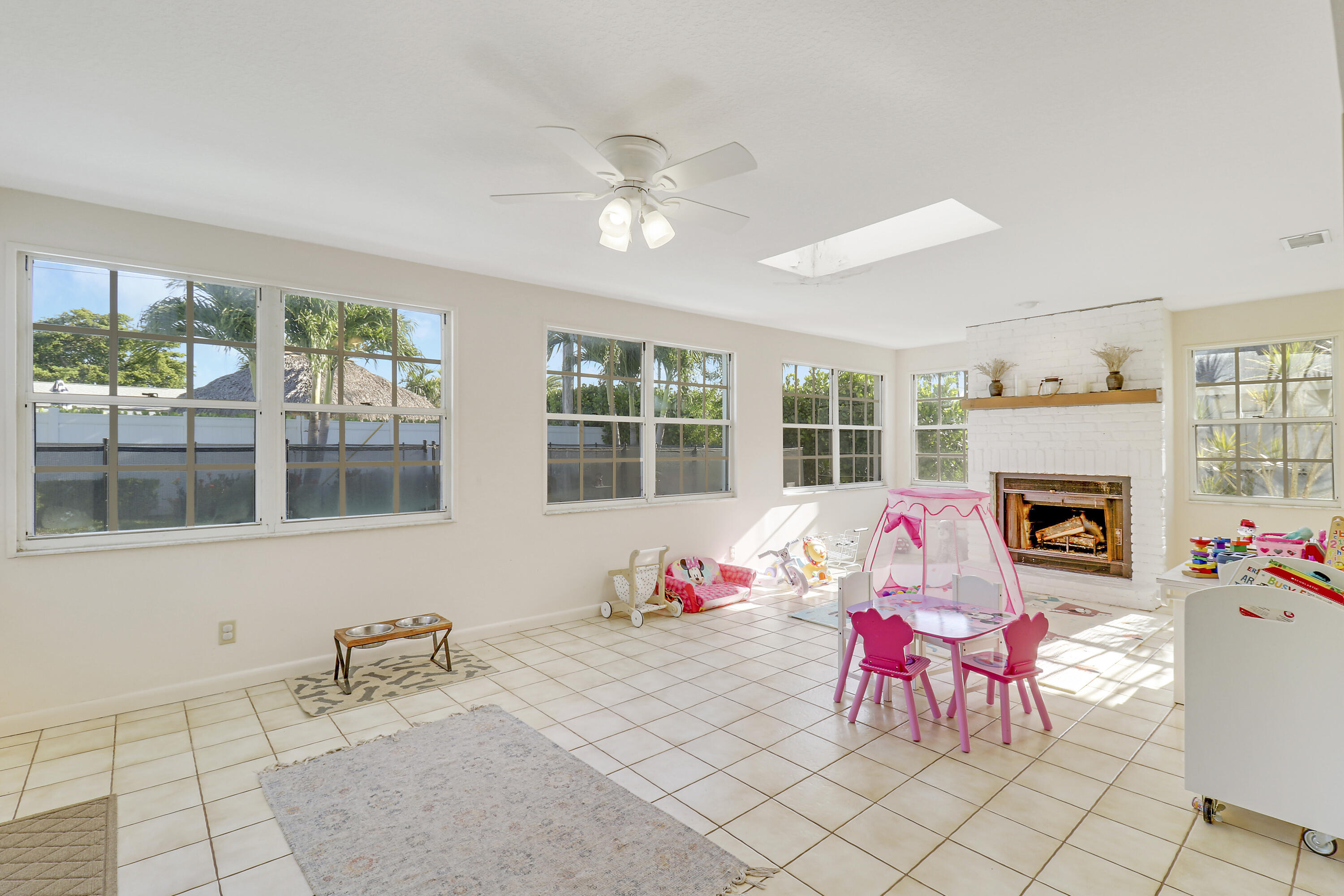 131 Cruiser Road S
