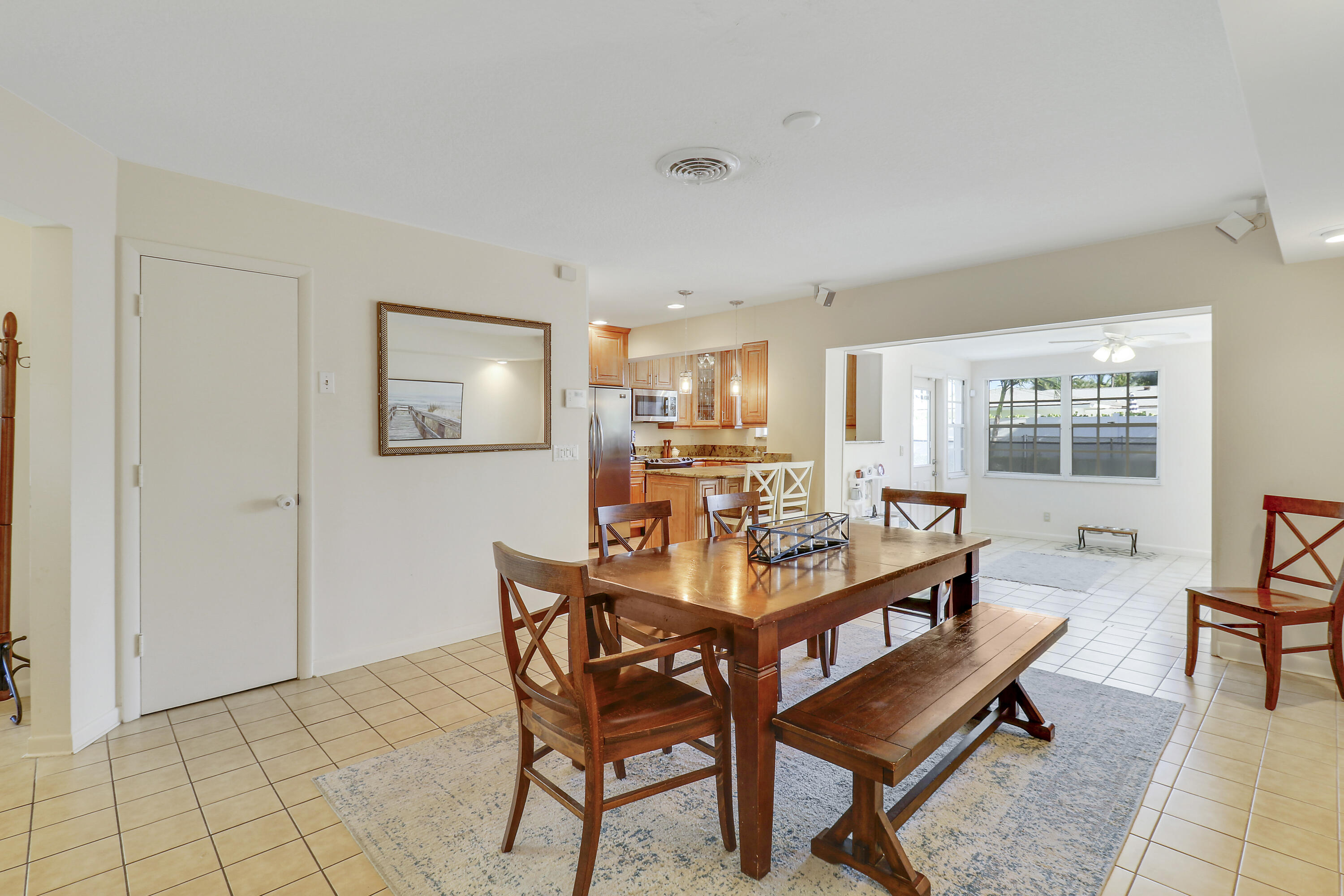 131 Cruiser Road S