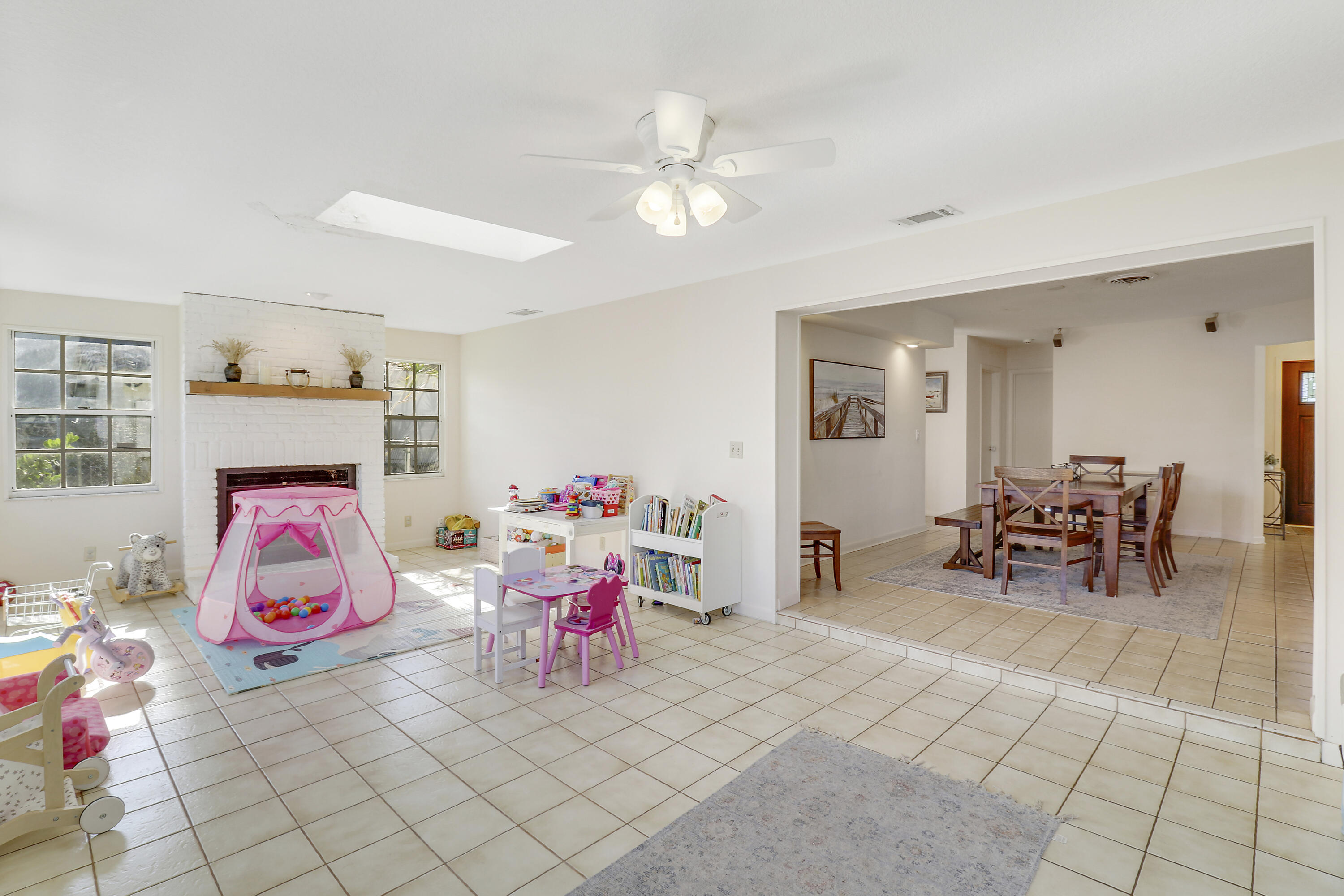 131 Cruiser Road S