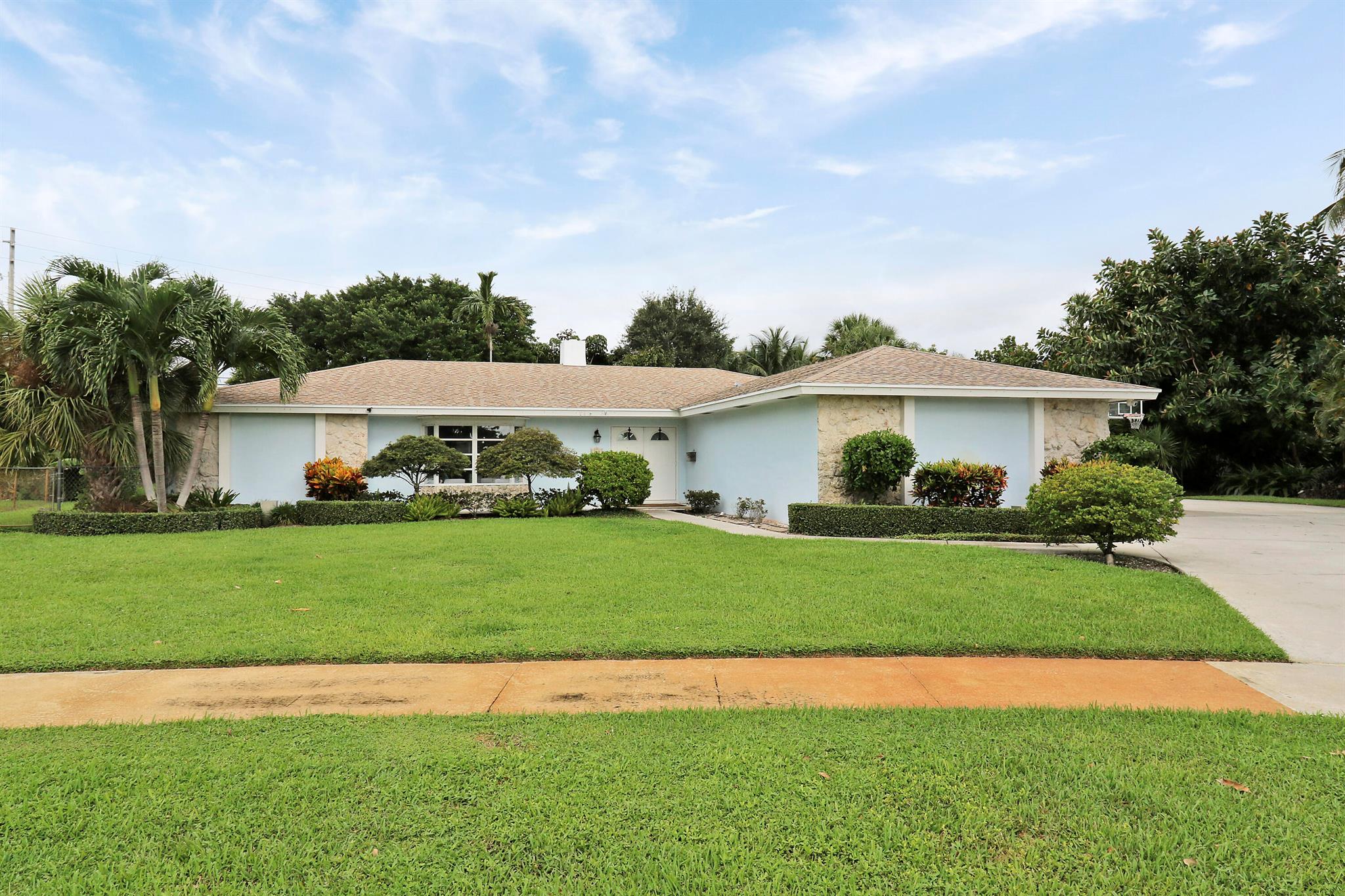 749 Cruiser Road N